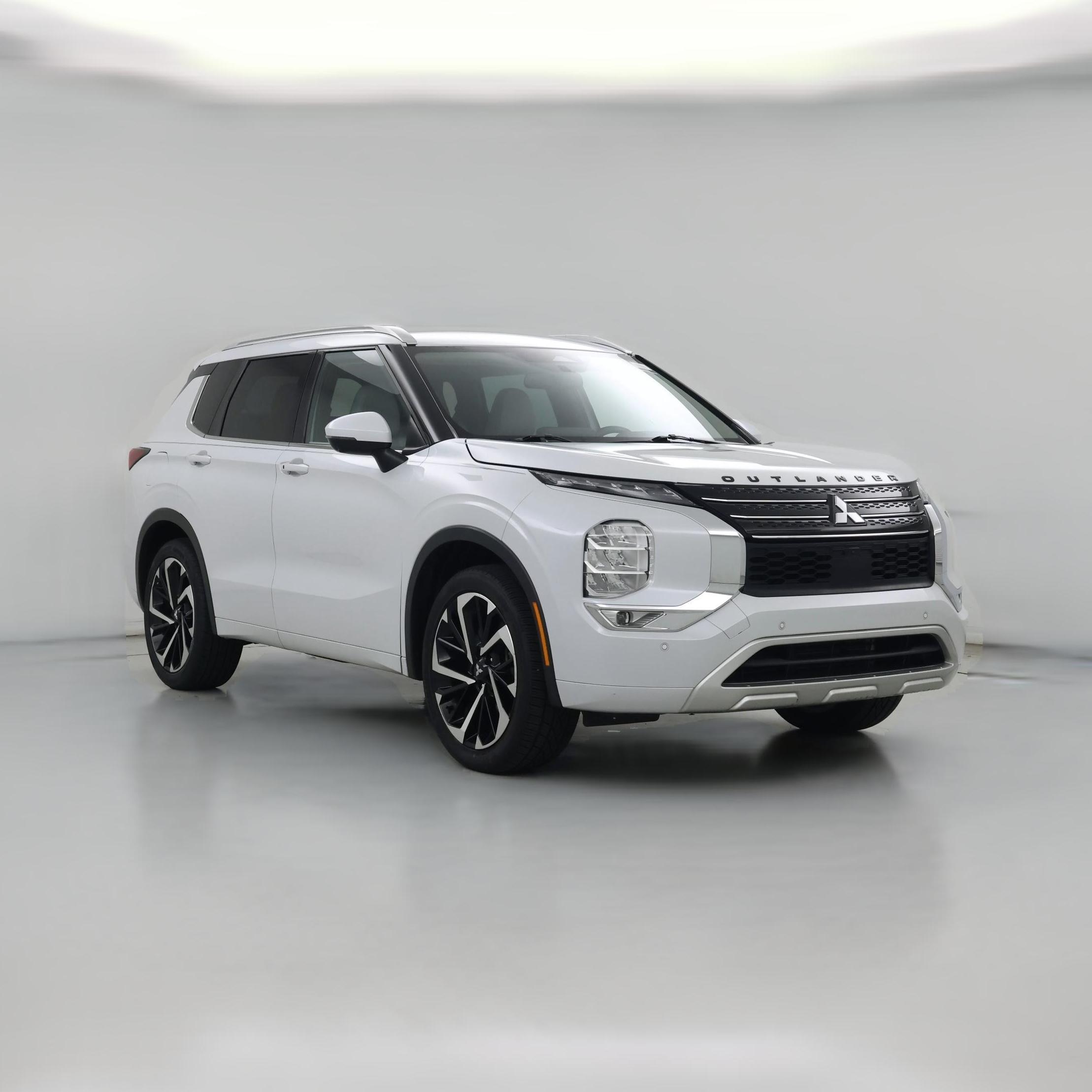 Thumbnail: 2022 Mitsubishi Outlander - 1