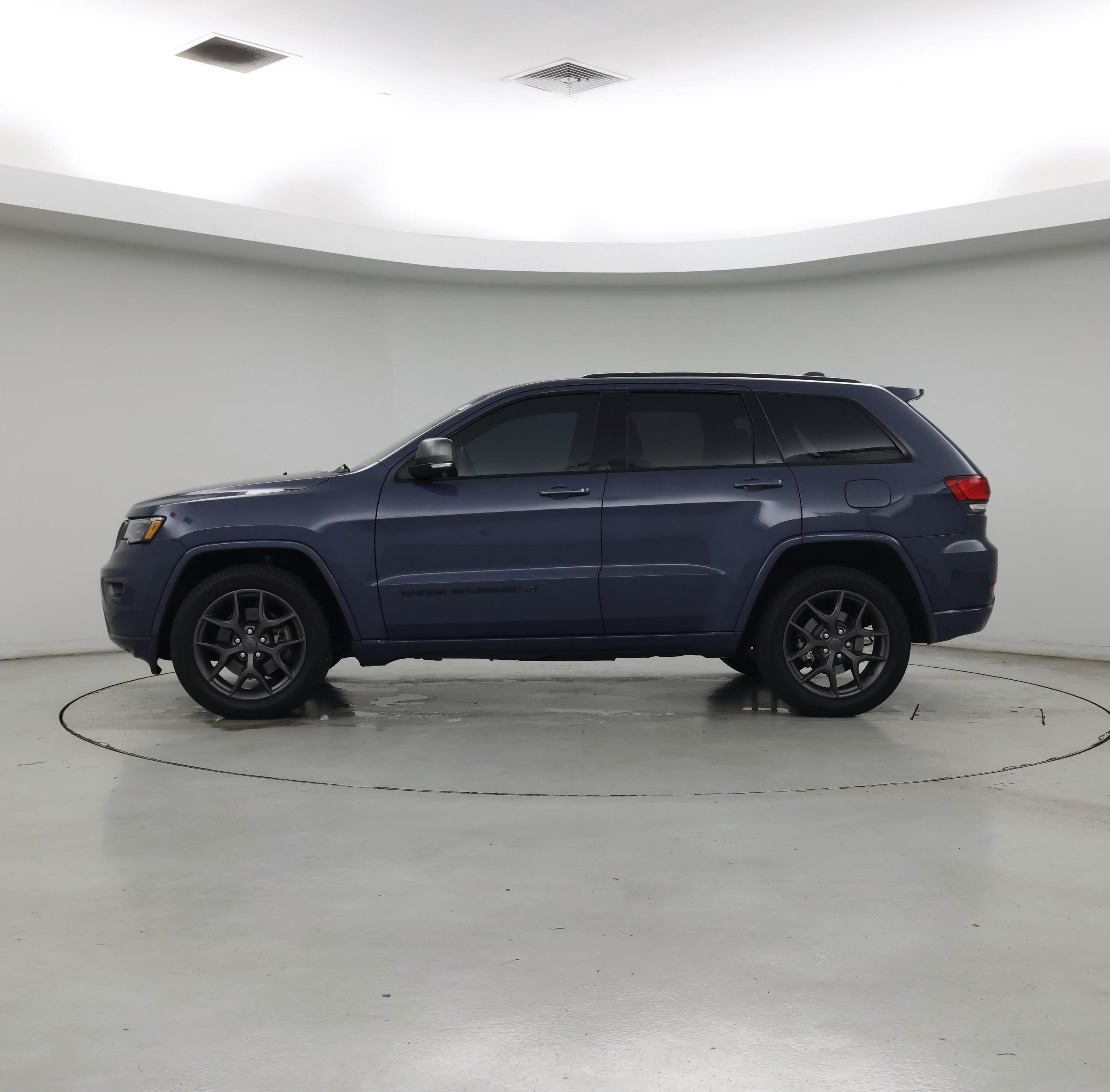Thumbnail: 2021 Jeep Grand Cherokee - 3