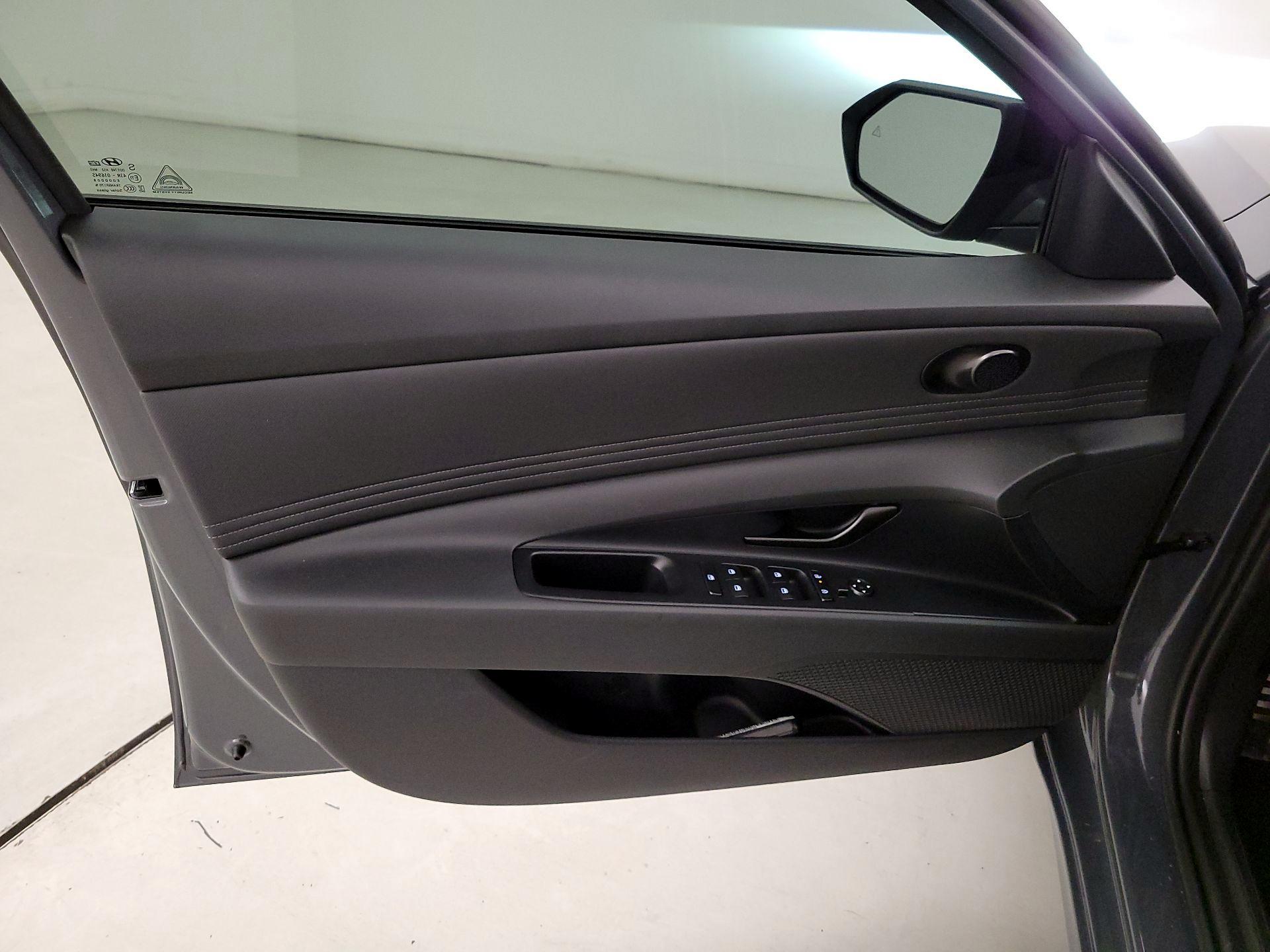 Thumbnail: 2026 Hyundai Elantra - 12
