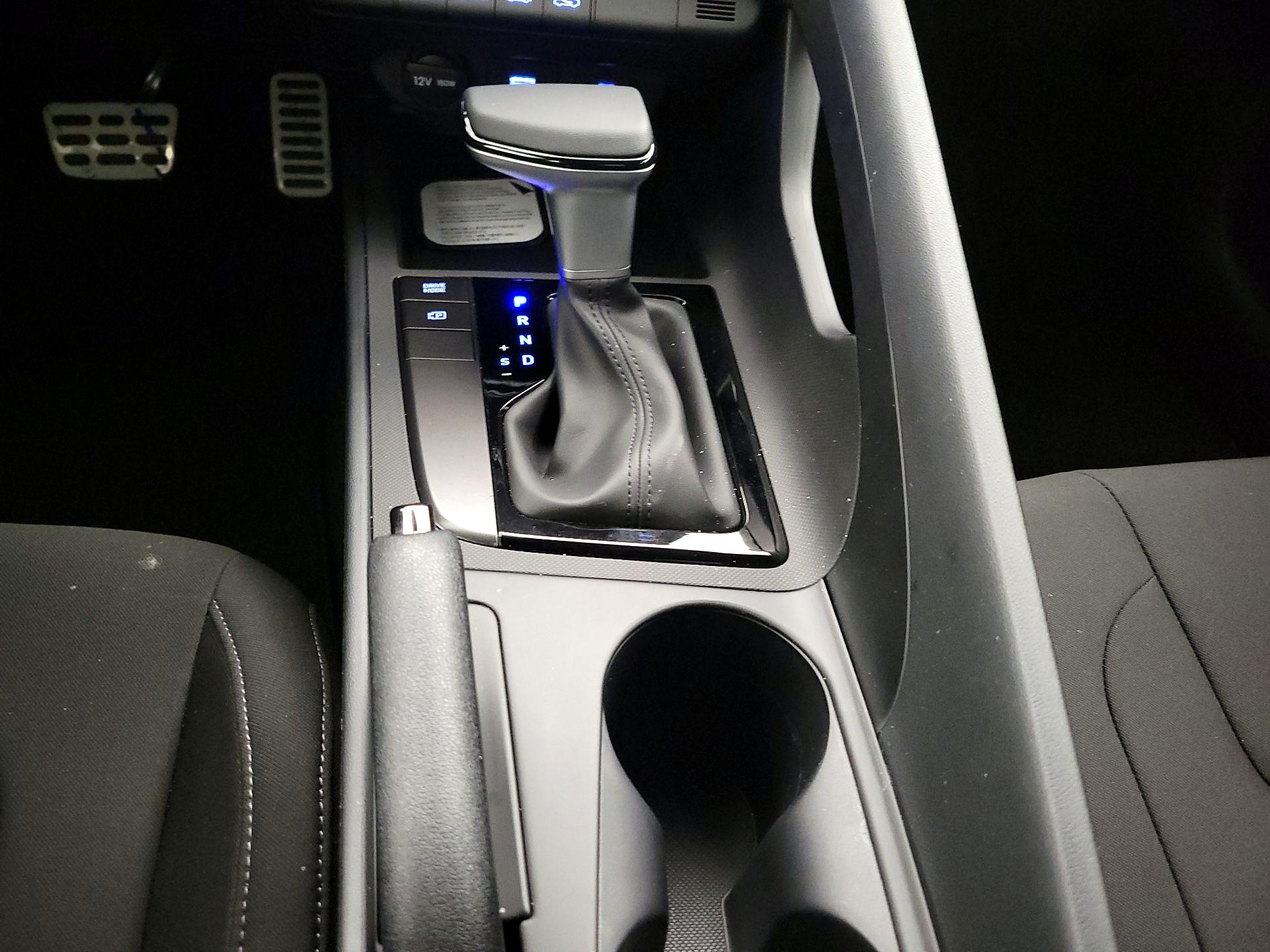Thumbnail: 2026 Hyundai Elantra - 17