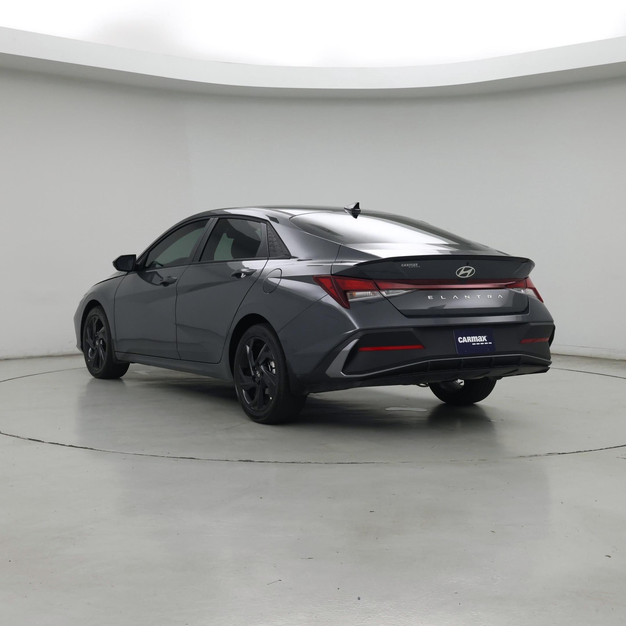 Thumbnail: 2026 Hyundai Elantra - 2