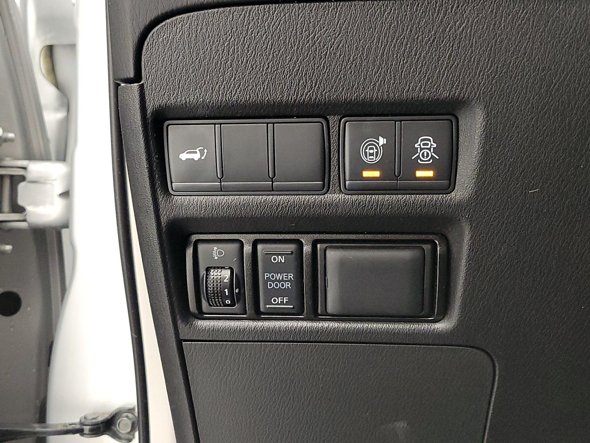 Thumbnail: 2019 Nissan Armada - 13