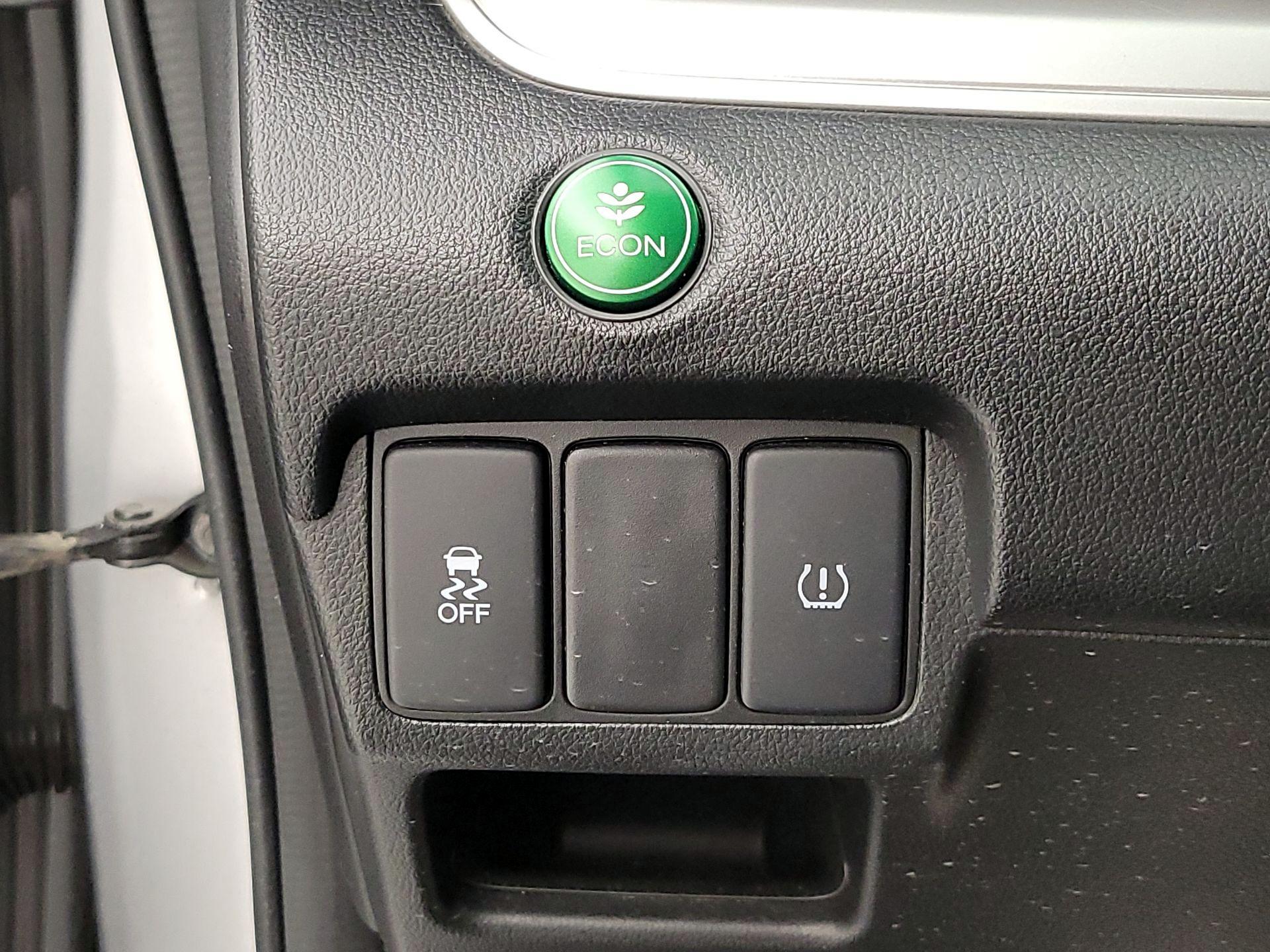 Thumbnail: 2016 Honda CR-V - 13