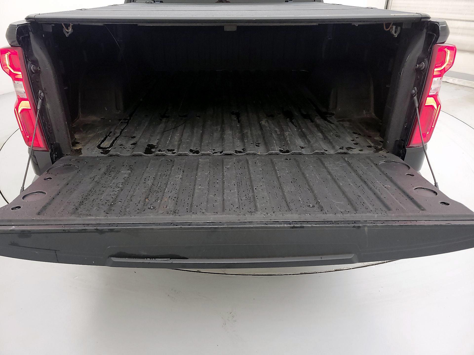 Thumbnail: 2020 Chevrolet Silverado 1500 - 16