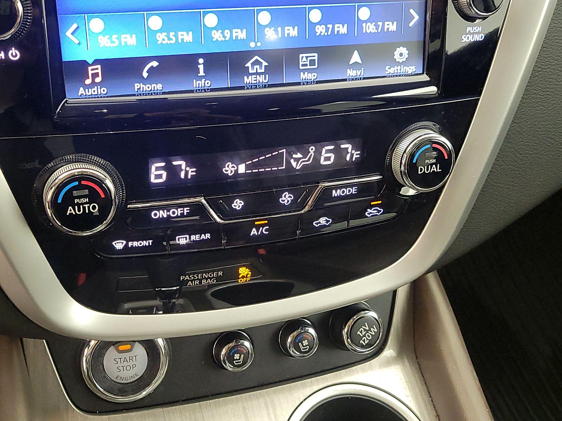 Thumbnail: 2015 Nissan Murano - 16