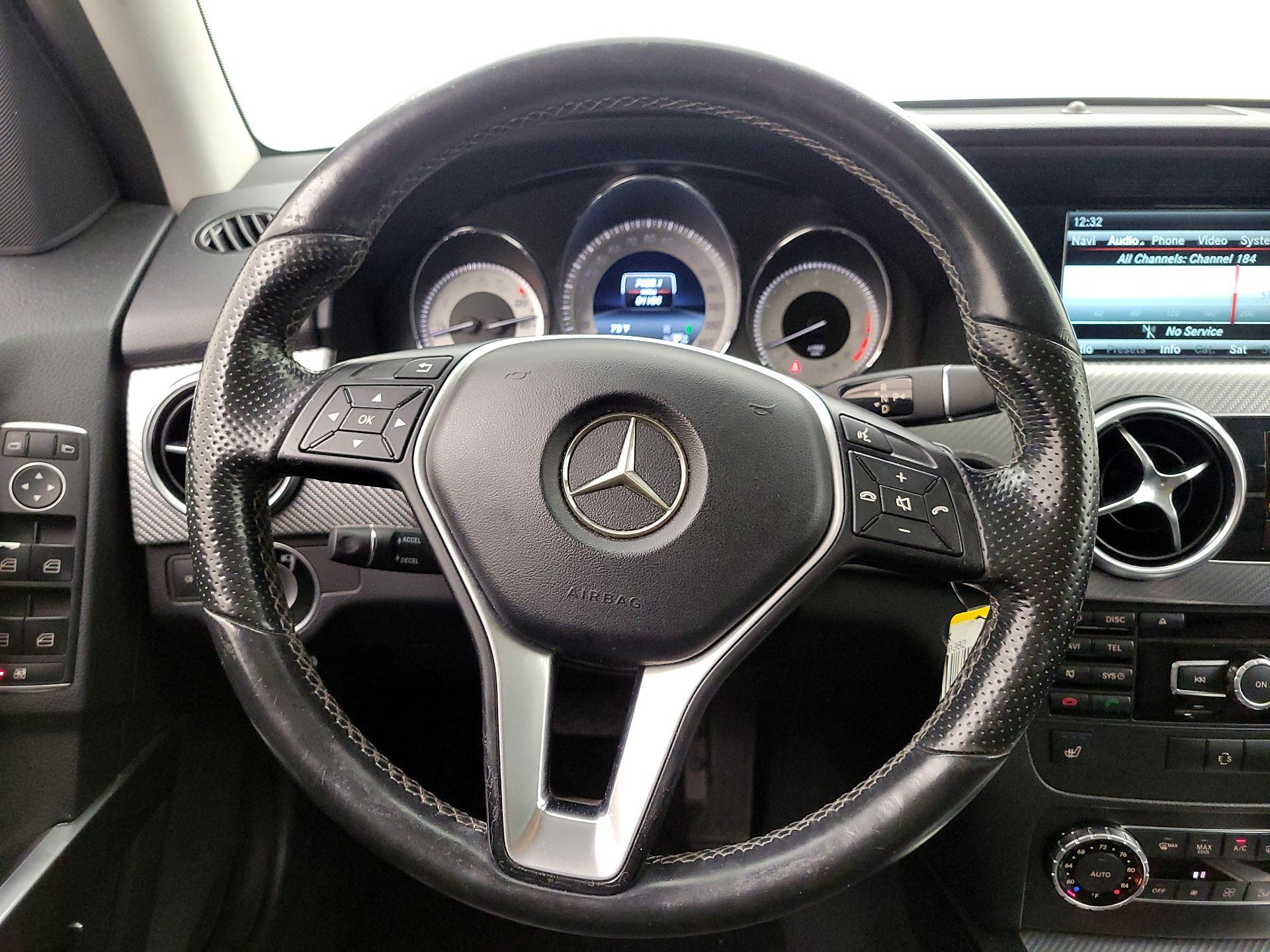 Thumbnail: 2015 Mercedes-Benz GLK - 10