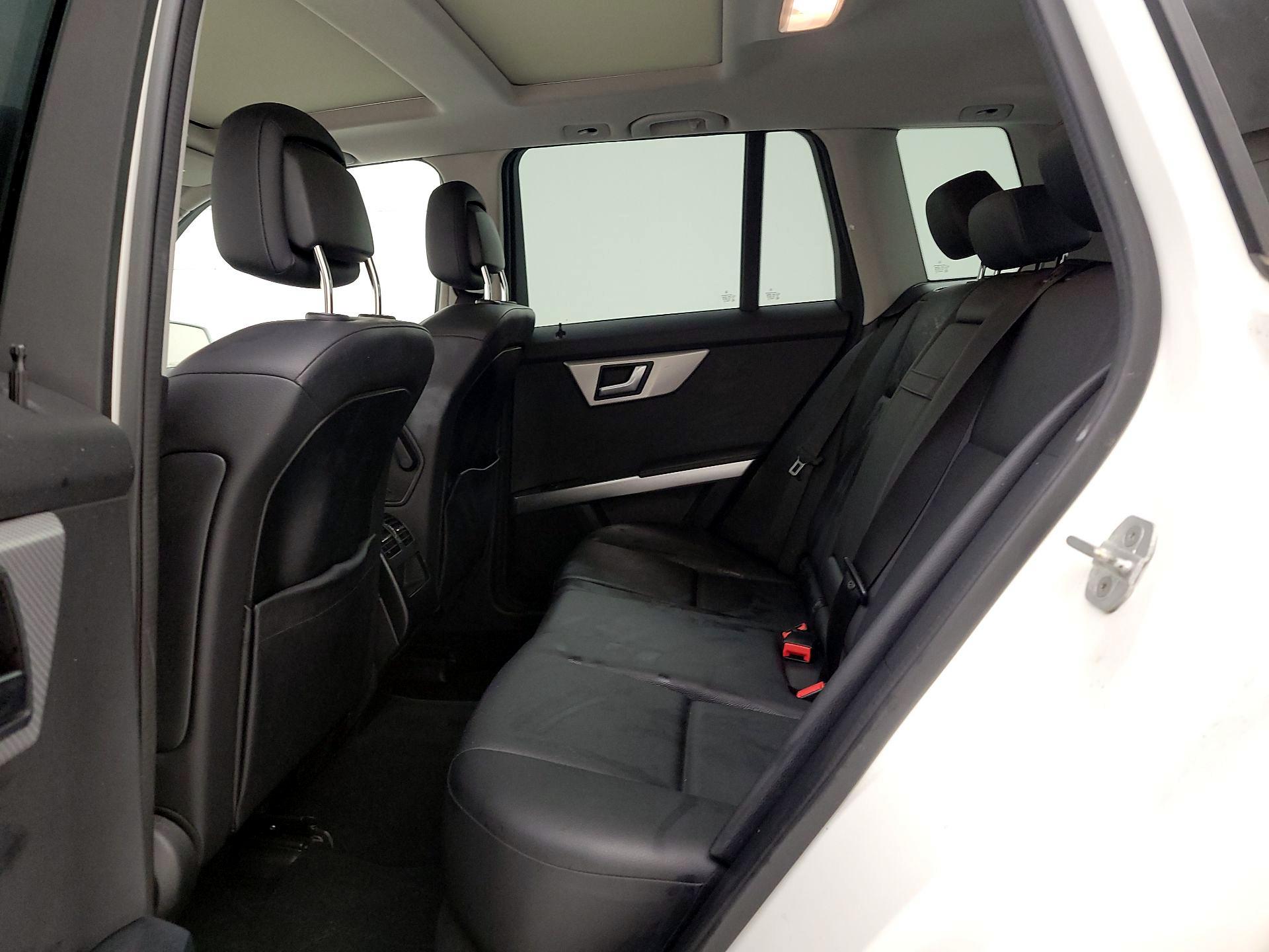 Thumbnail: 2015 Mercedes-Benz GLK - 19