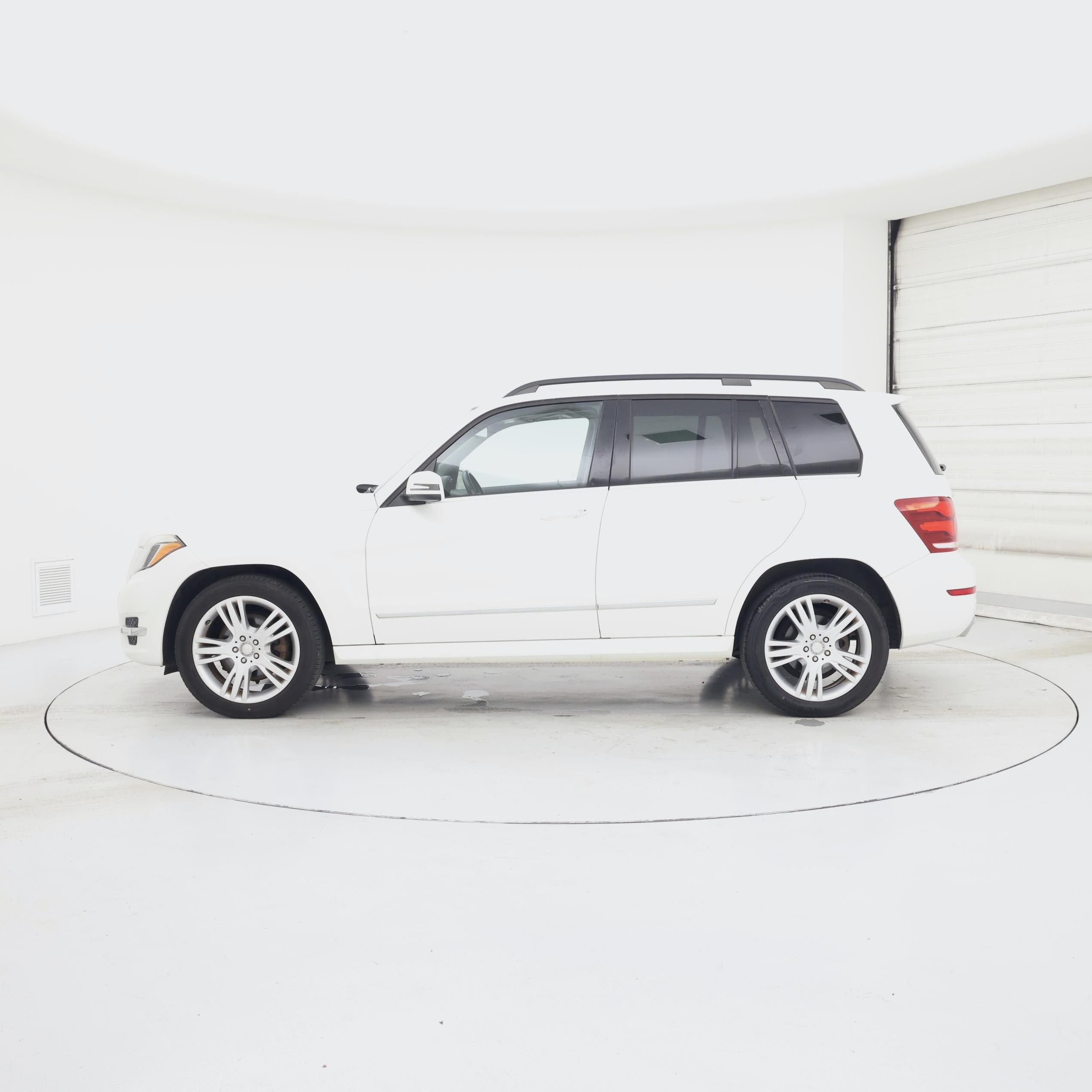 Thumbnail: 2015 Mercedes-Benz GLK - 3
