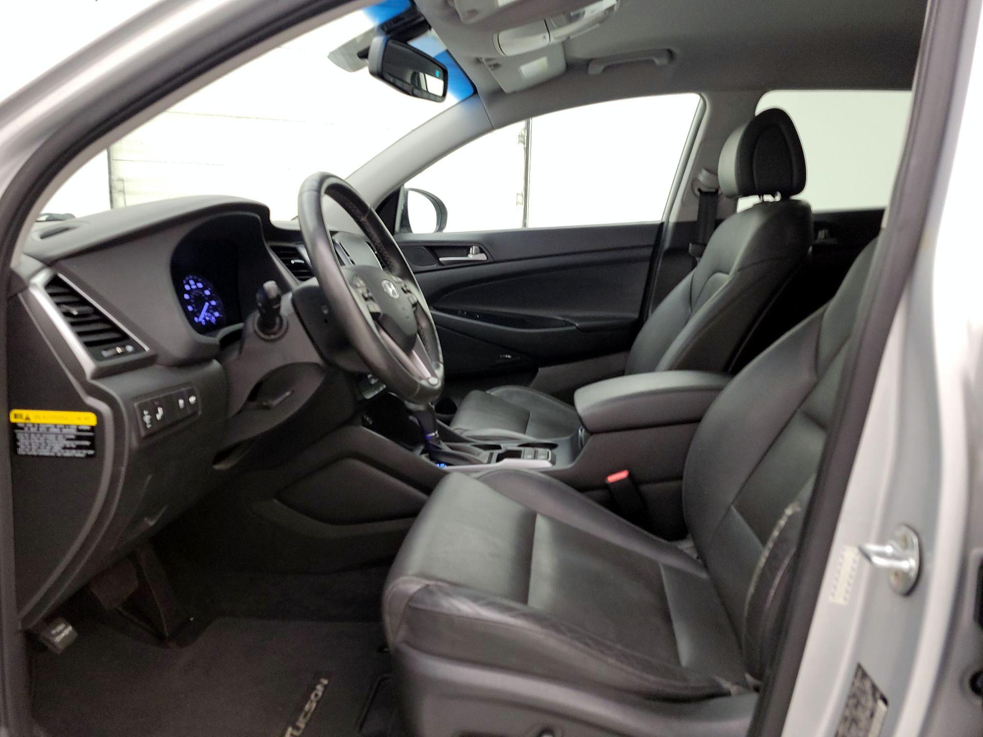 Thumbnail: 2018 Hyundai Tucson - 11