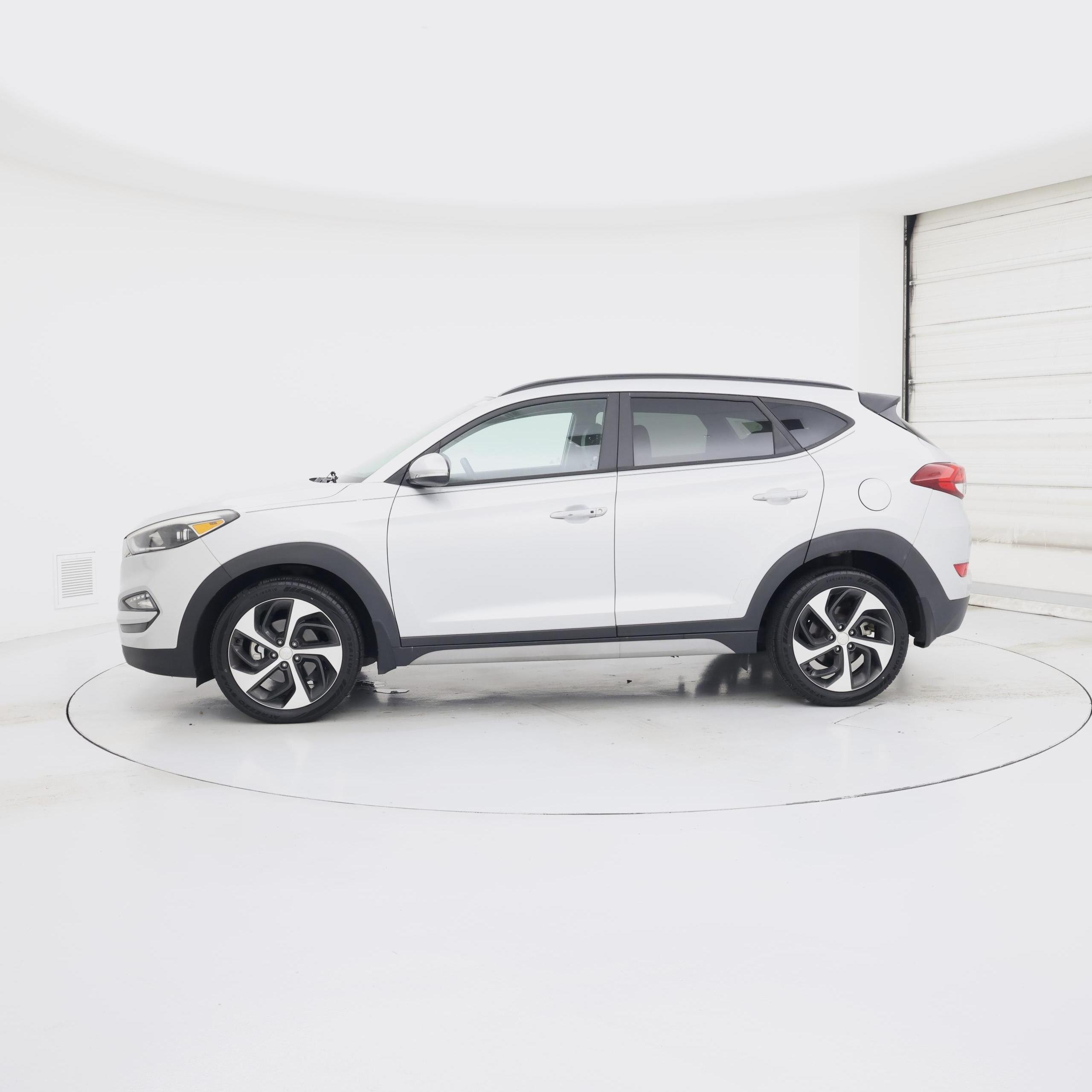 Thumbnail: 2018 Hyundai Tucson - 3