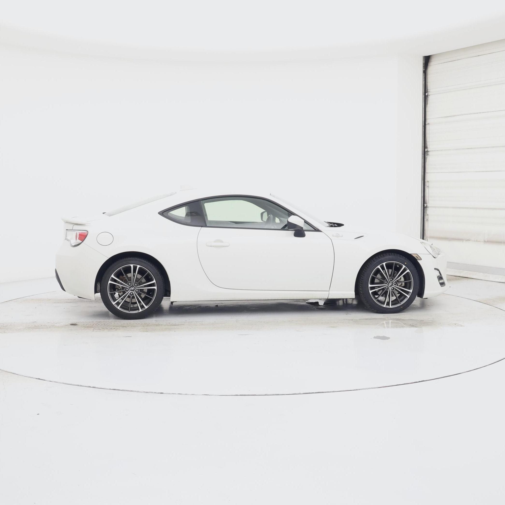 Thumbnail: 2015 Scion FR-S - 7