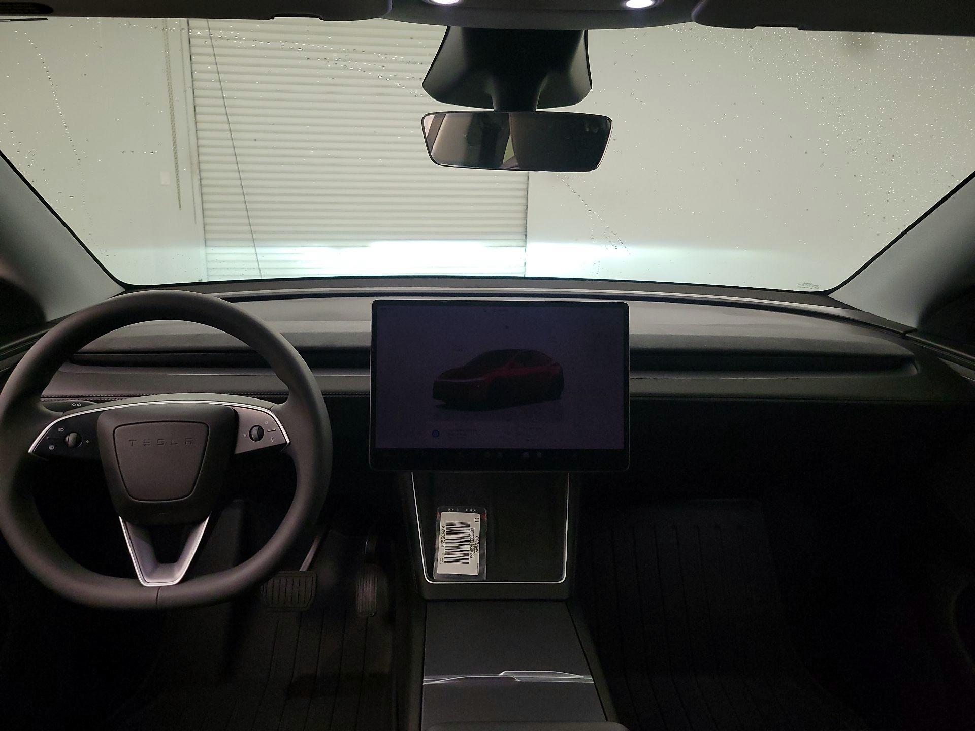 Thumbnail: 2026 Tesla Model Y - 9
