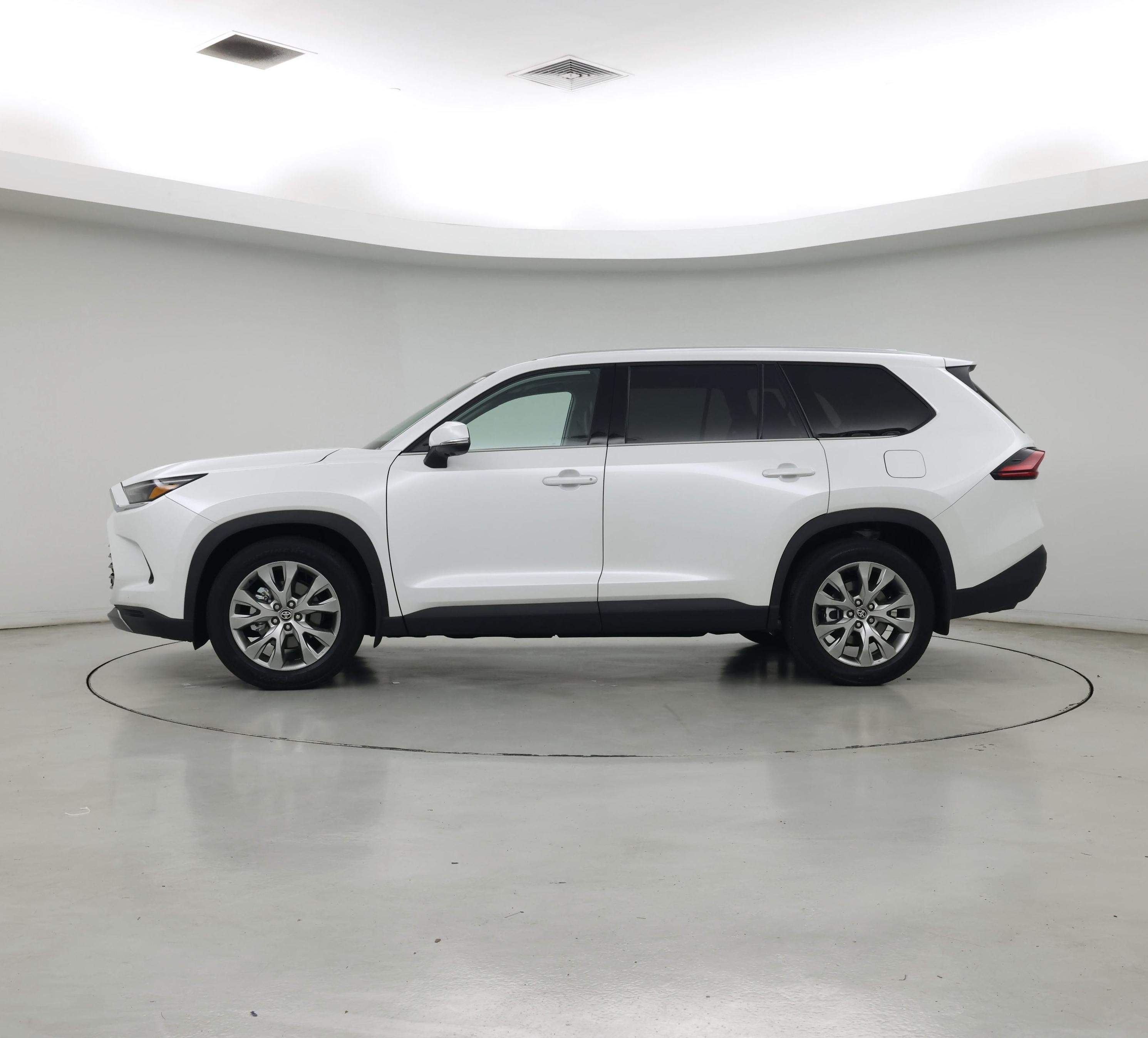 Thumbnail: 2026 Toyota Highlander - 3