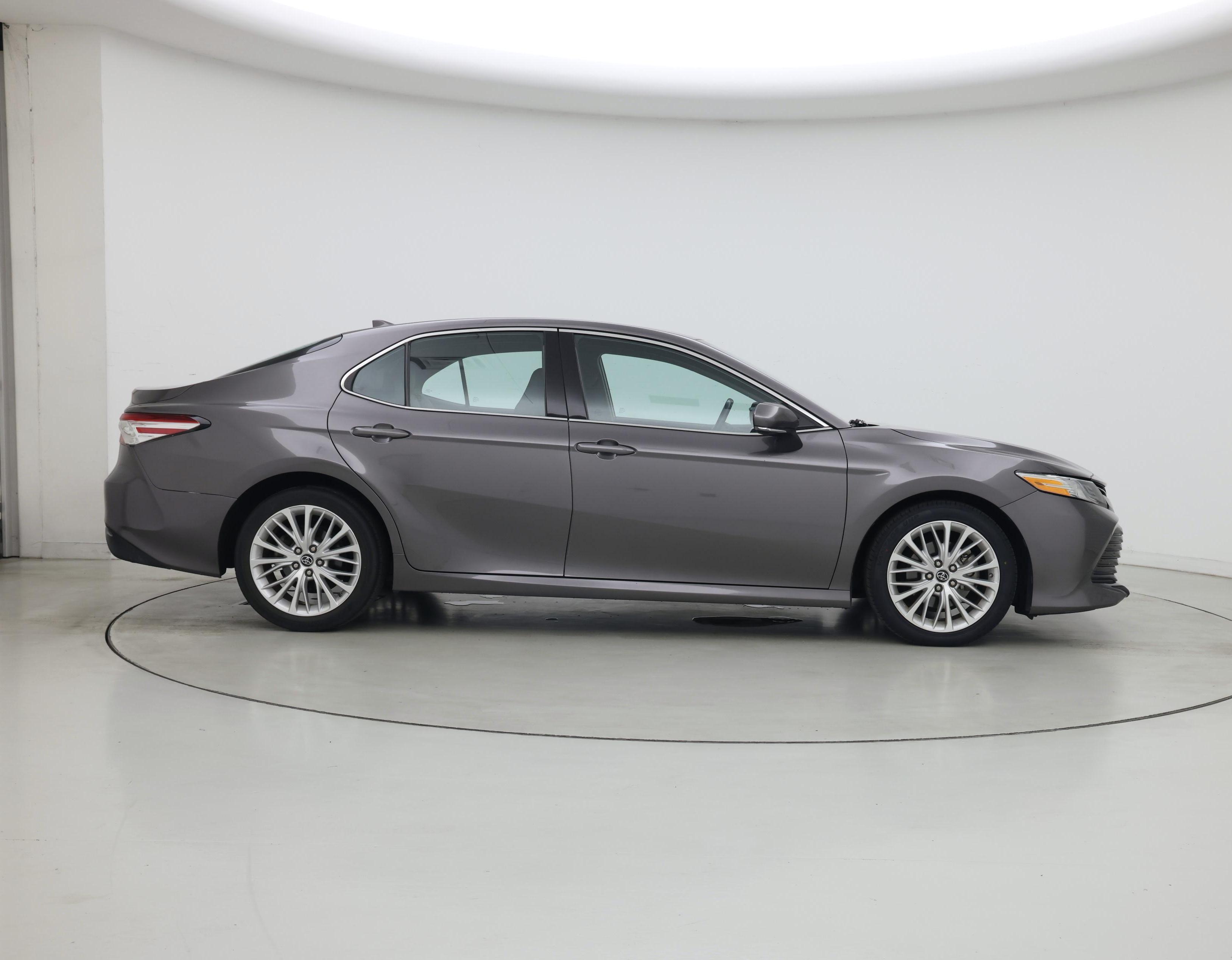 Thumbnail: 2019 Toyota Camry - 7