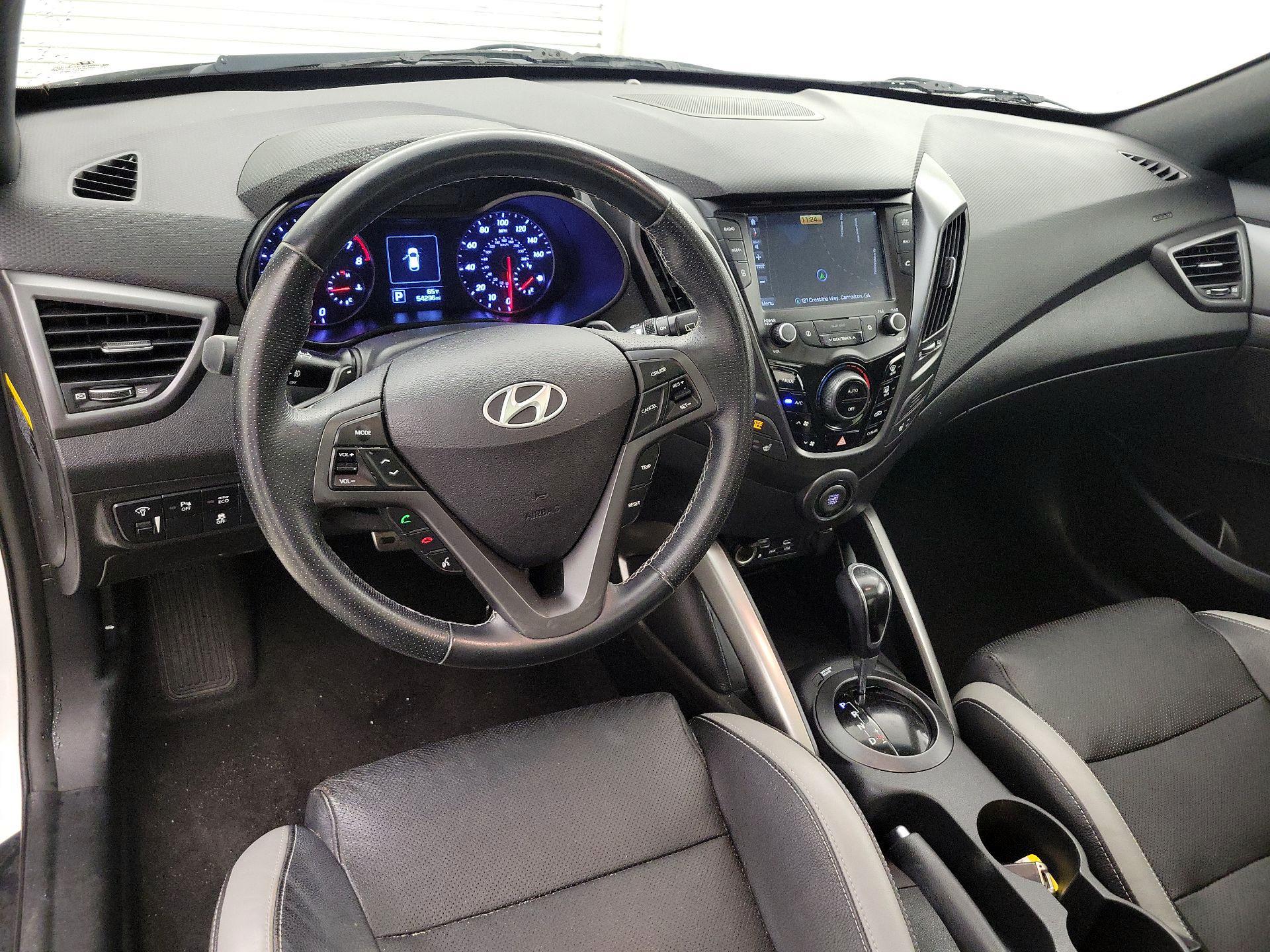 Thumbnail: 2016 Hyundai Veloster - 9