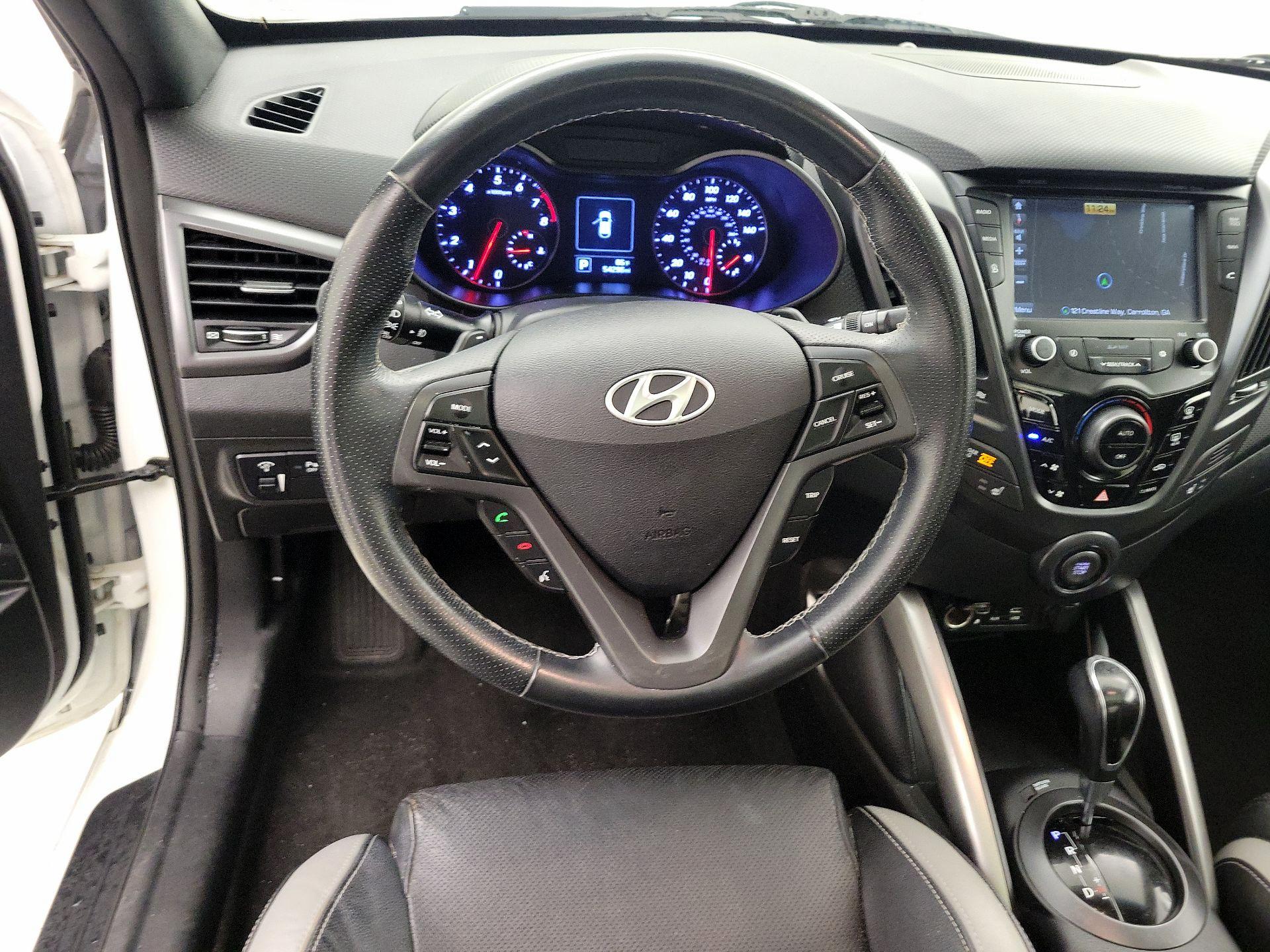 Thumbnail: 2016 Hyundai Veloster - 10