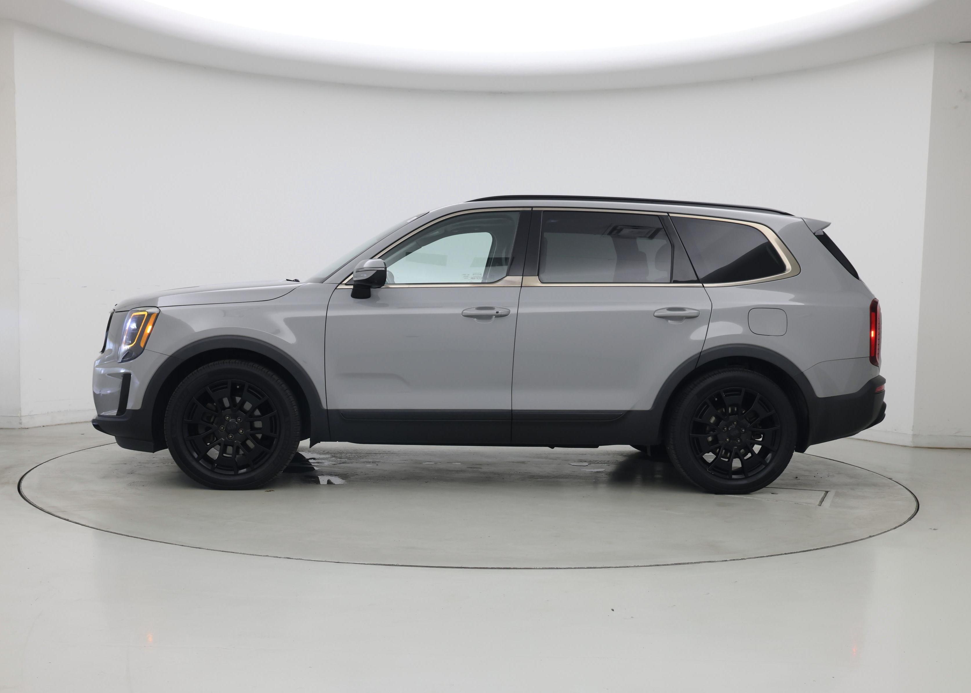 Thumbnail: 2021 Kia Telluride - 3