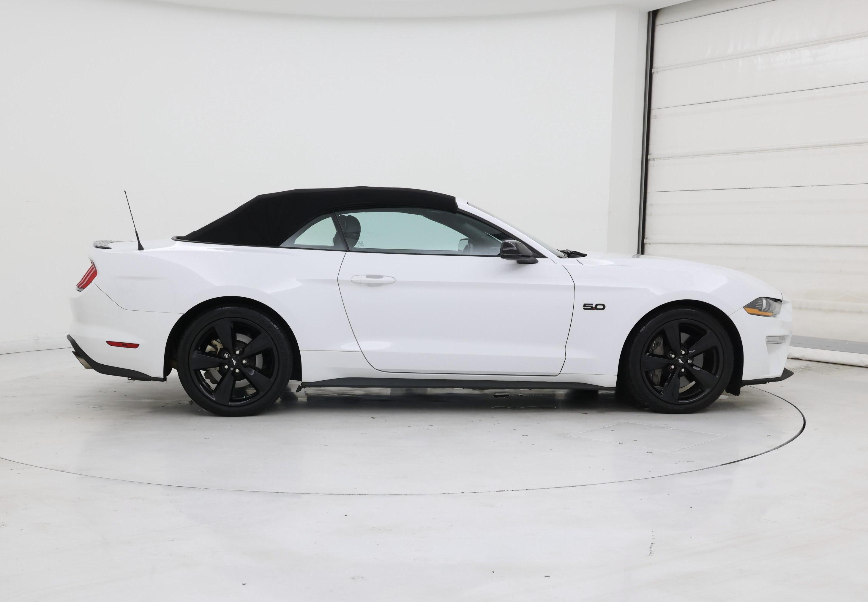 Thumbnail: 2021 Ford Mustang - 7