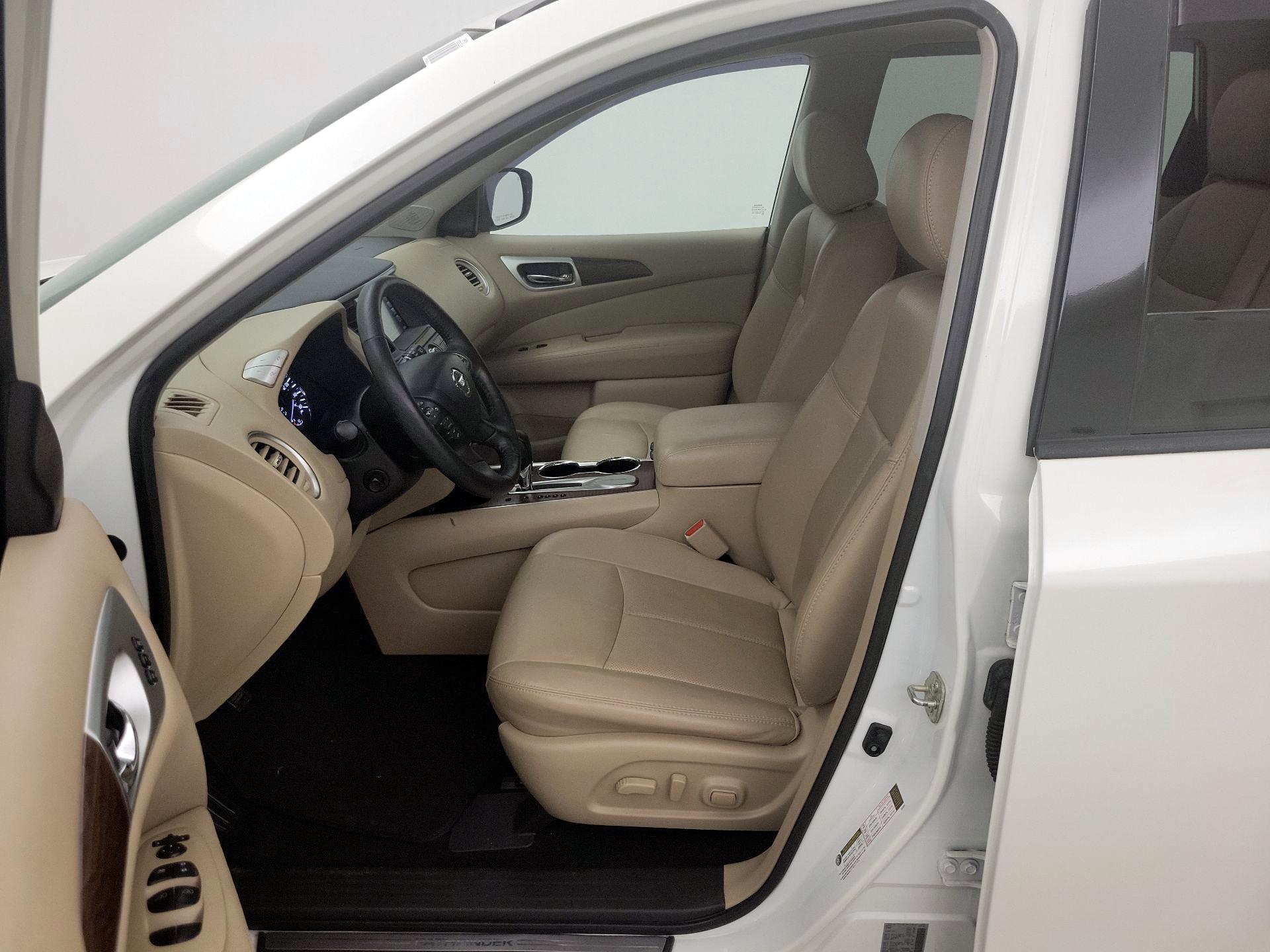 Thumbnail: 2020 Nissan Pathfinder - 11