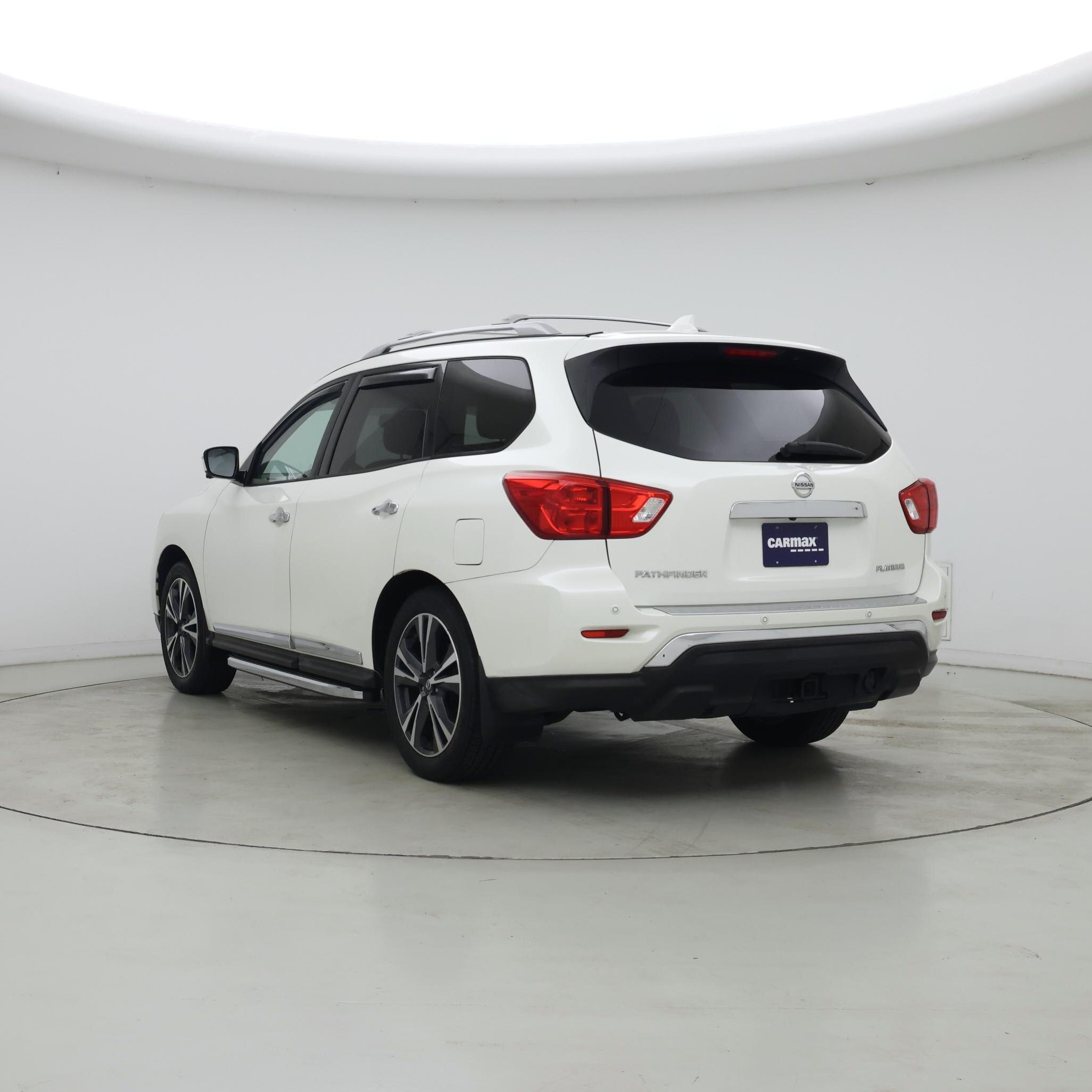 Thumbnail: 2020 Nissan Pathfinder - 2
