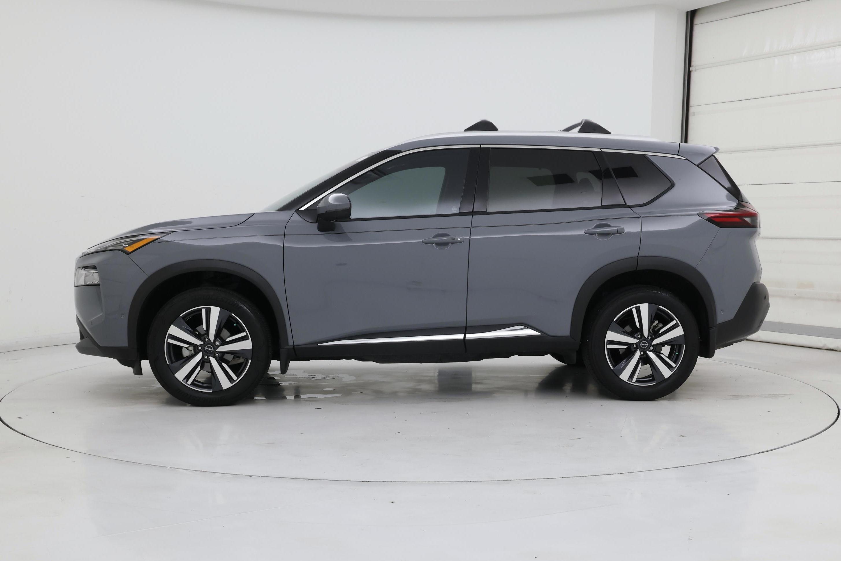 Thumbnail: 2023 Nissan Rogue - 3