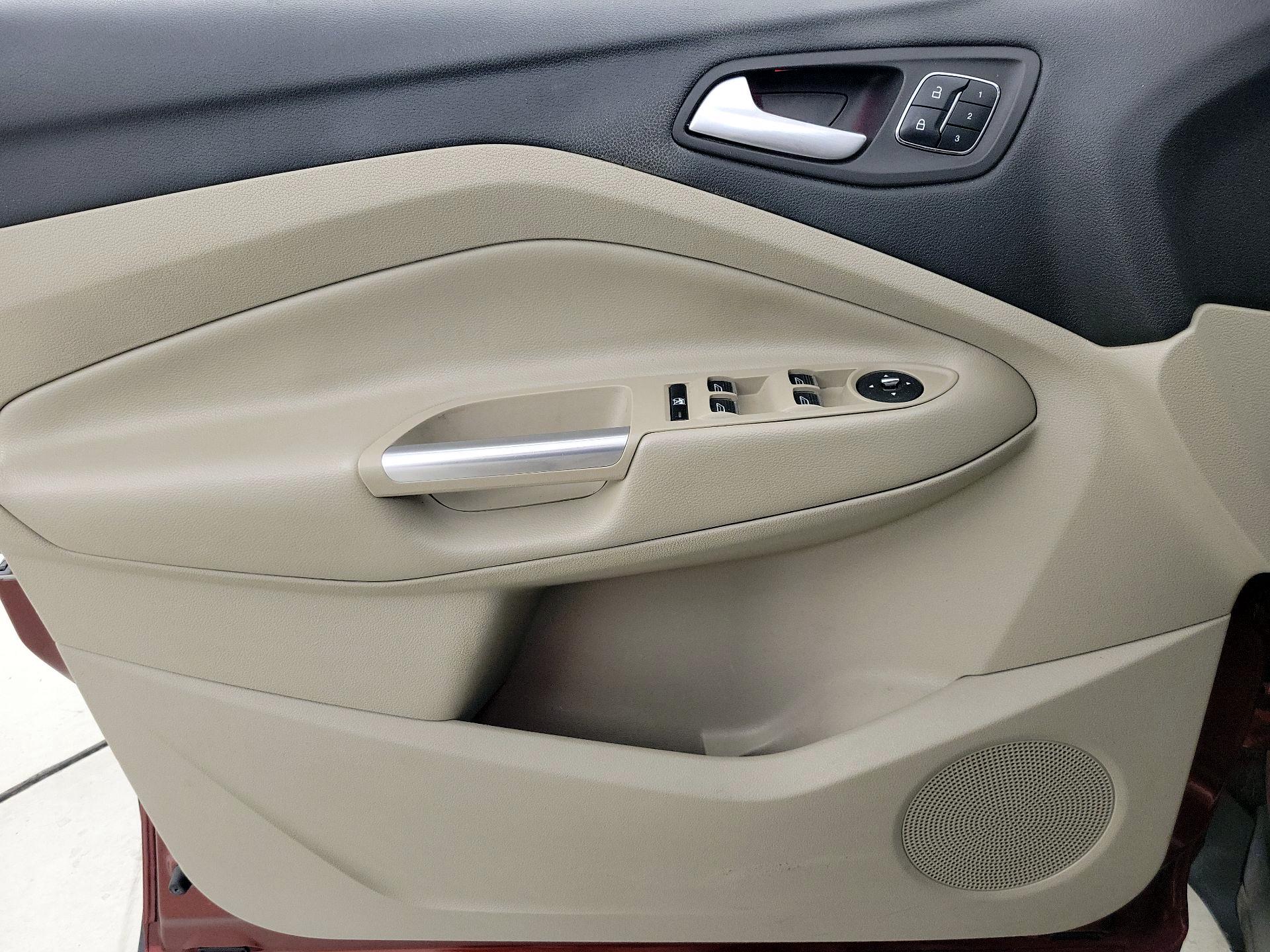 Thumbnail: 2014 Ford Escape - 12