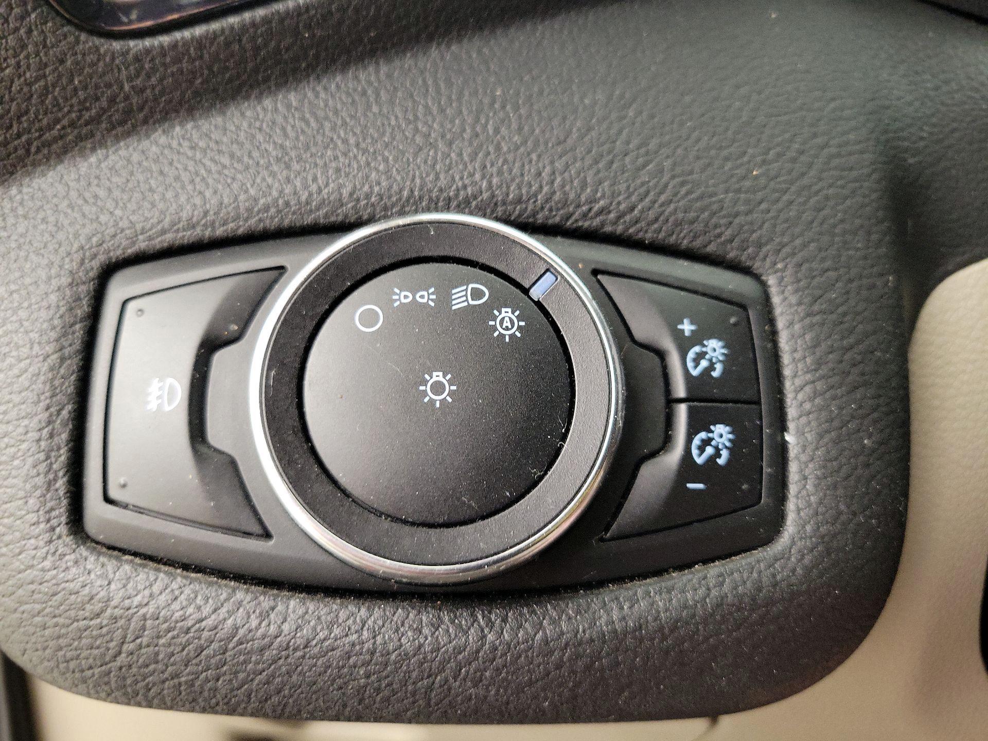 Thumbnail: 2014 Ford Escape - 13