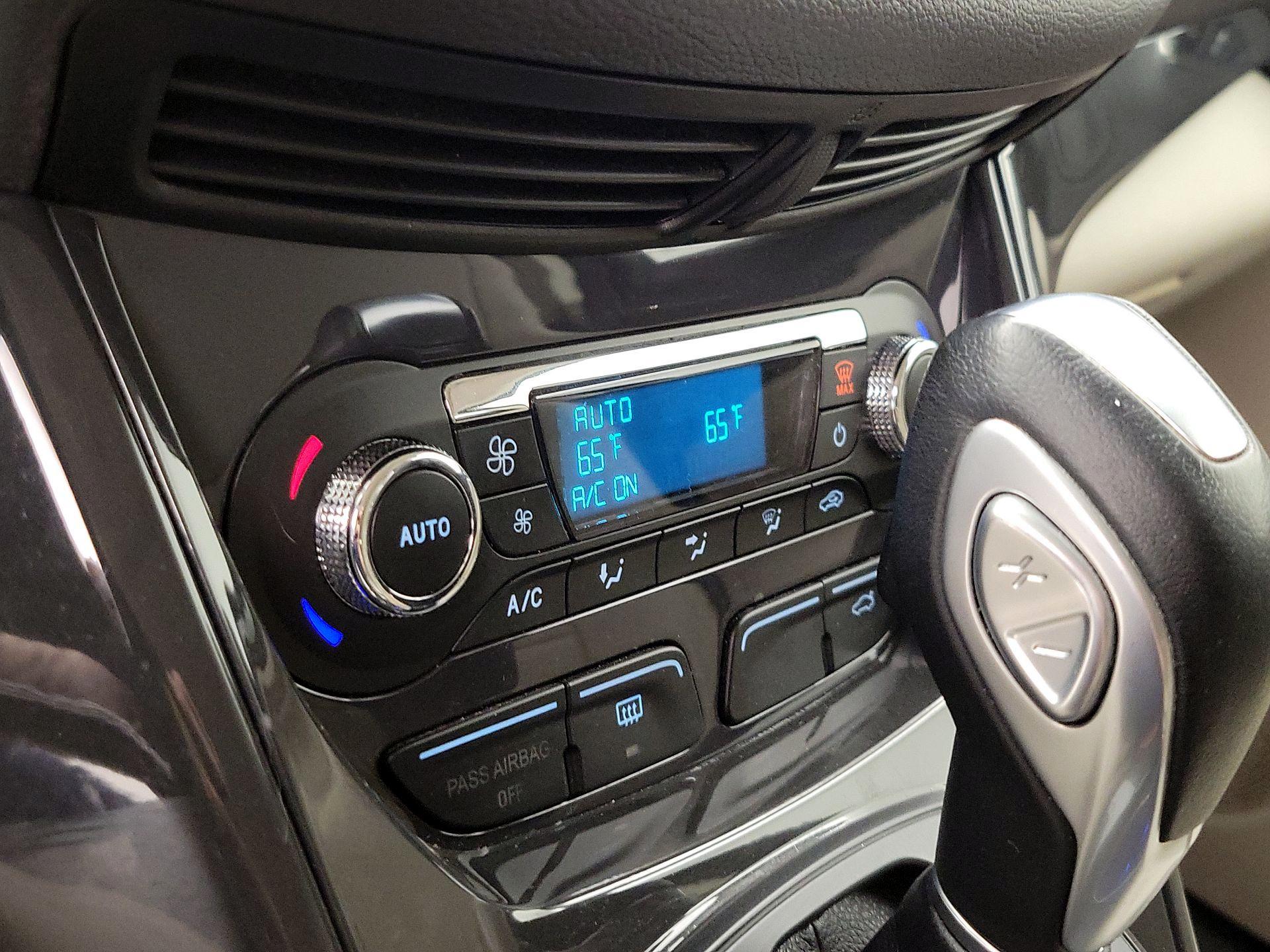 Thumbnail: 2014 Ford Escape - 15