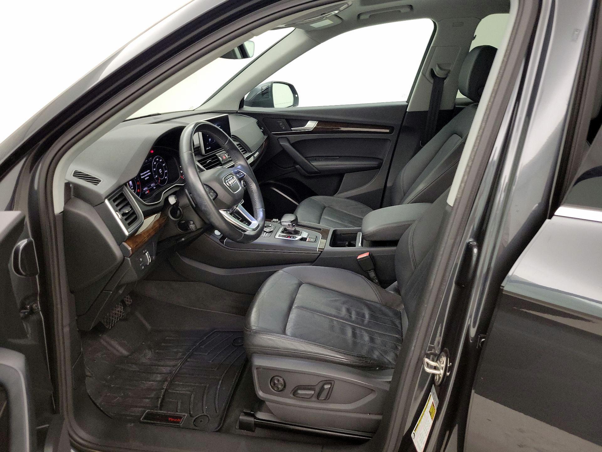Thumbnail: 2019 Audi Q5 - 11
