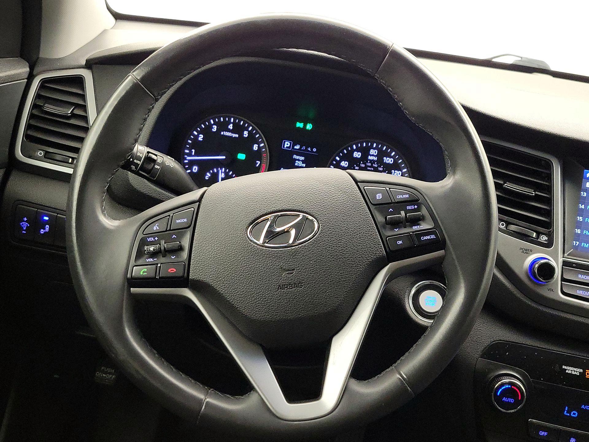 Thumbnail: 2018 Hyundai Tucson - 10