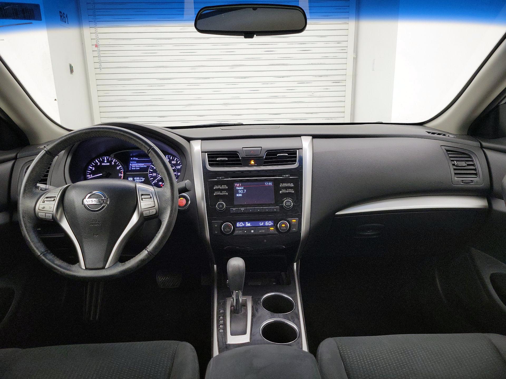 Thumbnail: 2014 Nissan Altima - 9