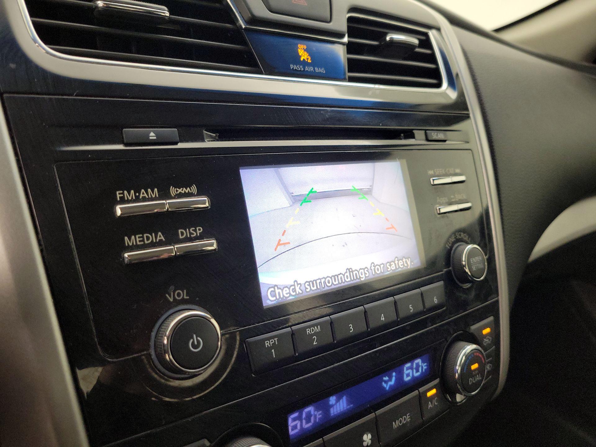 Thumbnail: 2014 Nissan Altima - 14