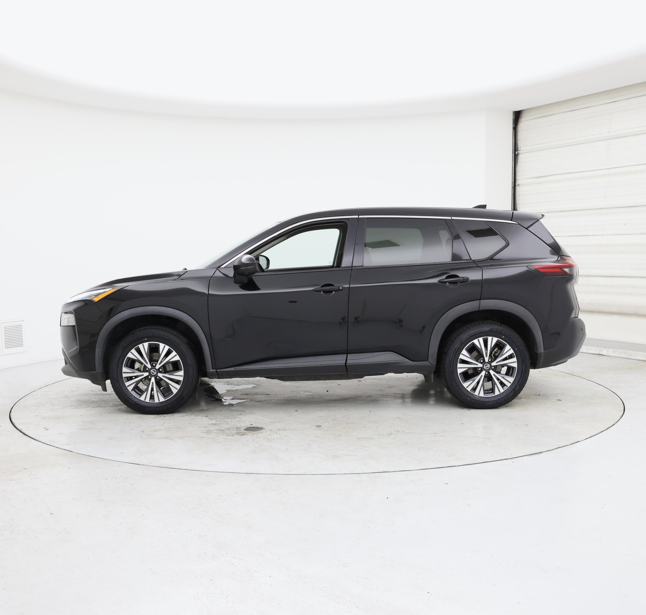 Thumbnail: 2021 Nissan Rogue - 3