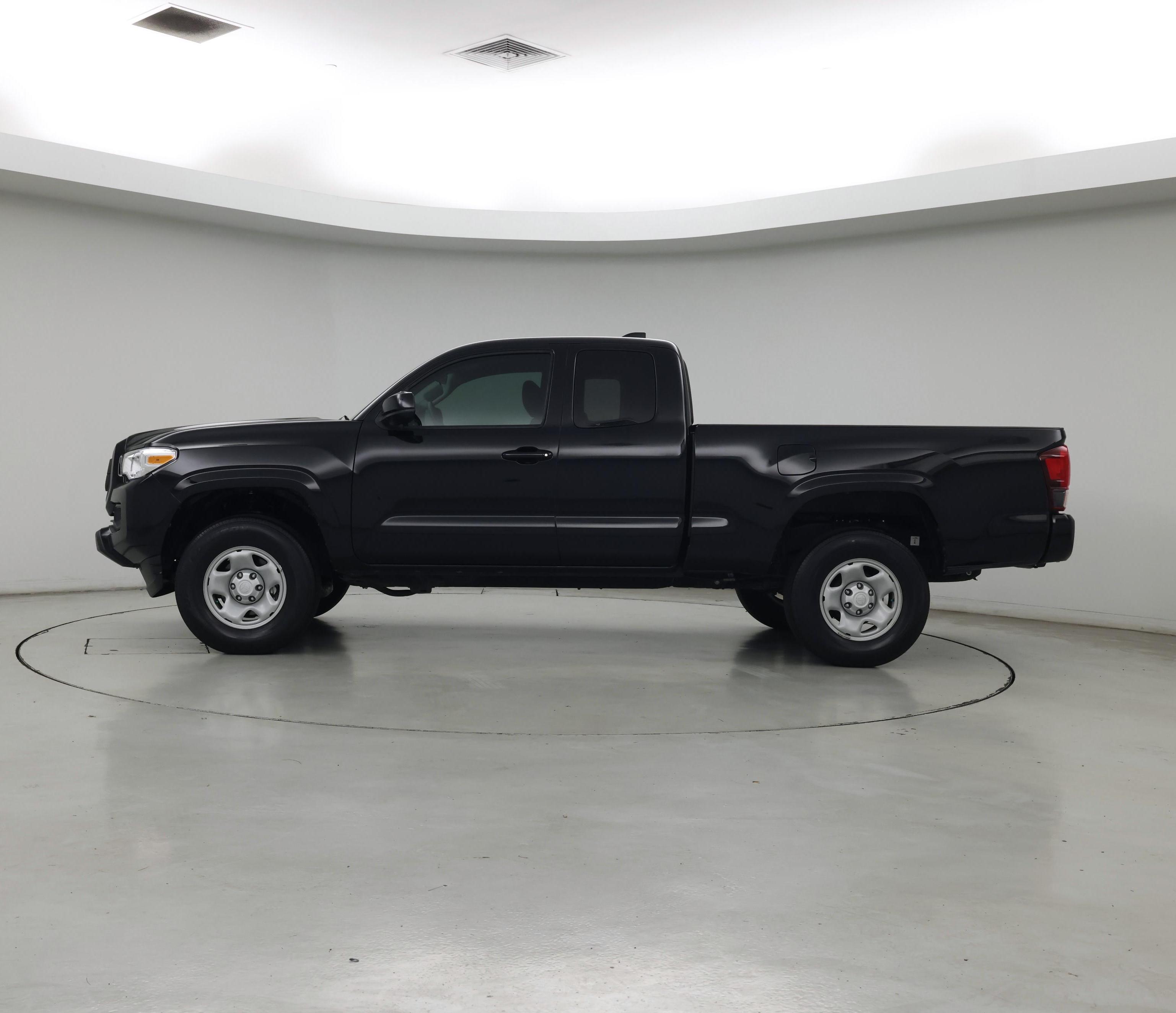 Thumbnail: 2022 Toyota Tacoma - 3