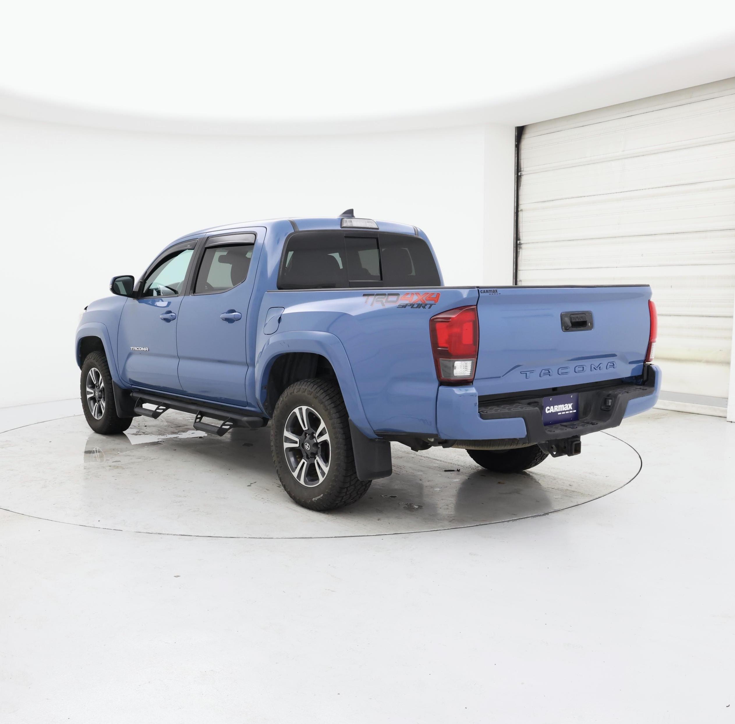 Thumbnail: 2019 Toyota Tacoma - 2