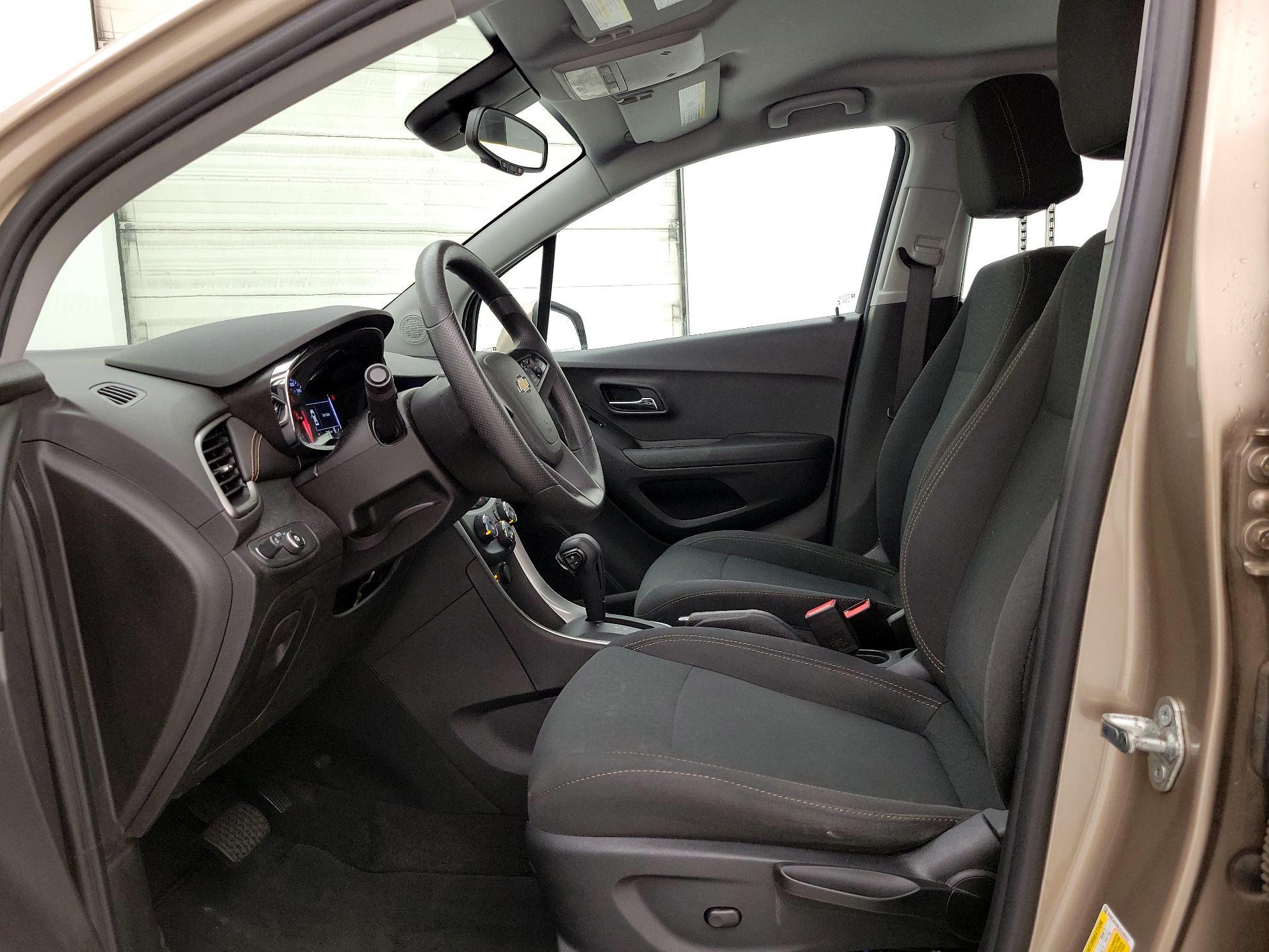 Thumbnail: 2018 Chevrolet Trax - 11