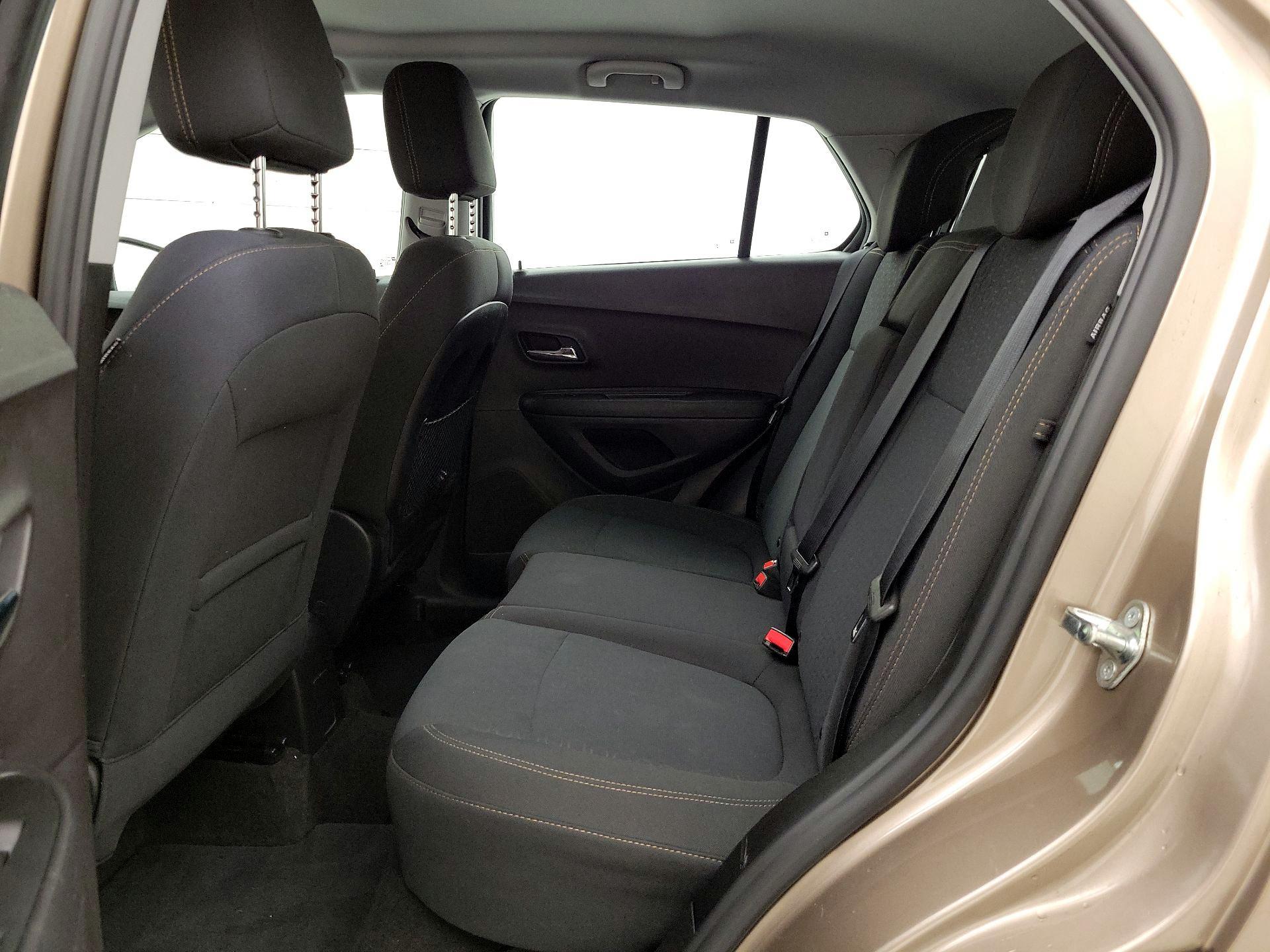 Thumbnail: 2018 Chevrolet Trax - 19
