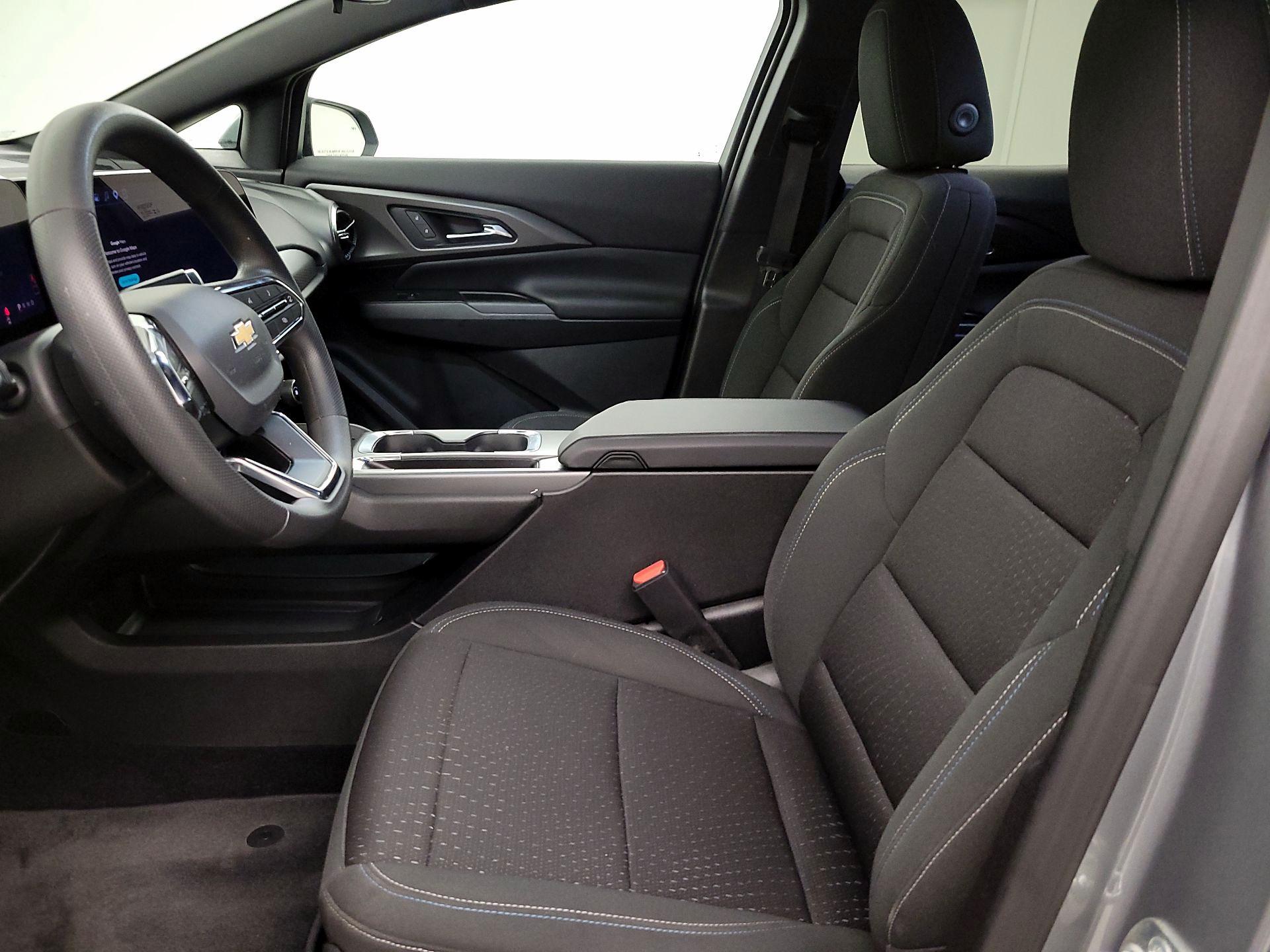 Thumbnail: 2025 Chevrolet Equinox - 11