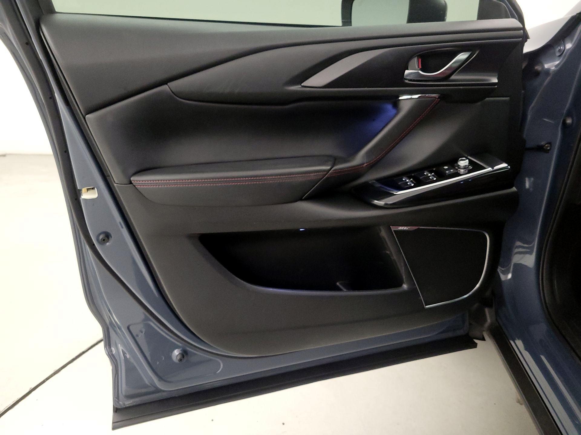 Thumbnail: 2021 Mazda CX-9 - 12