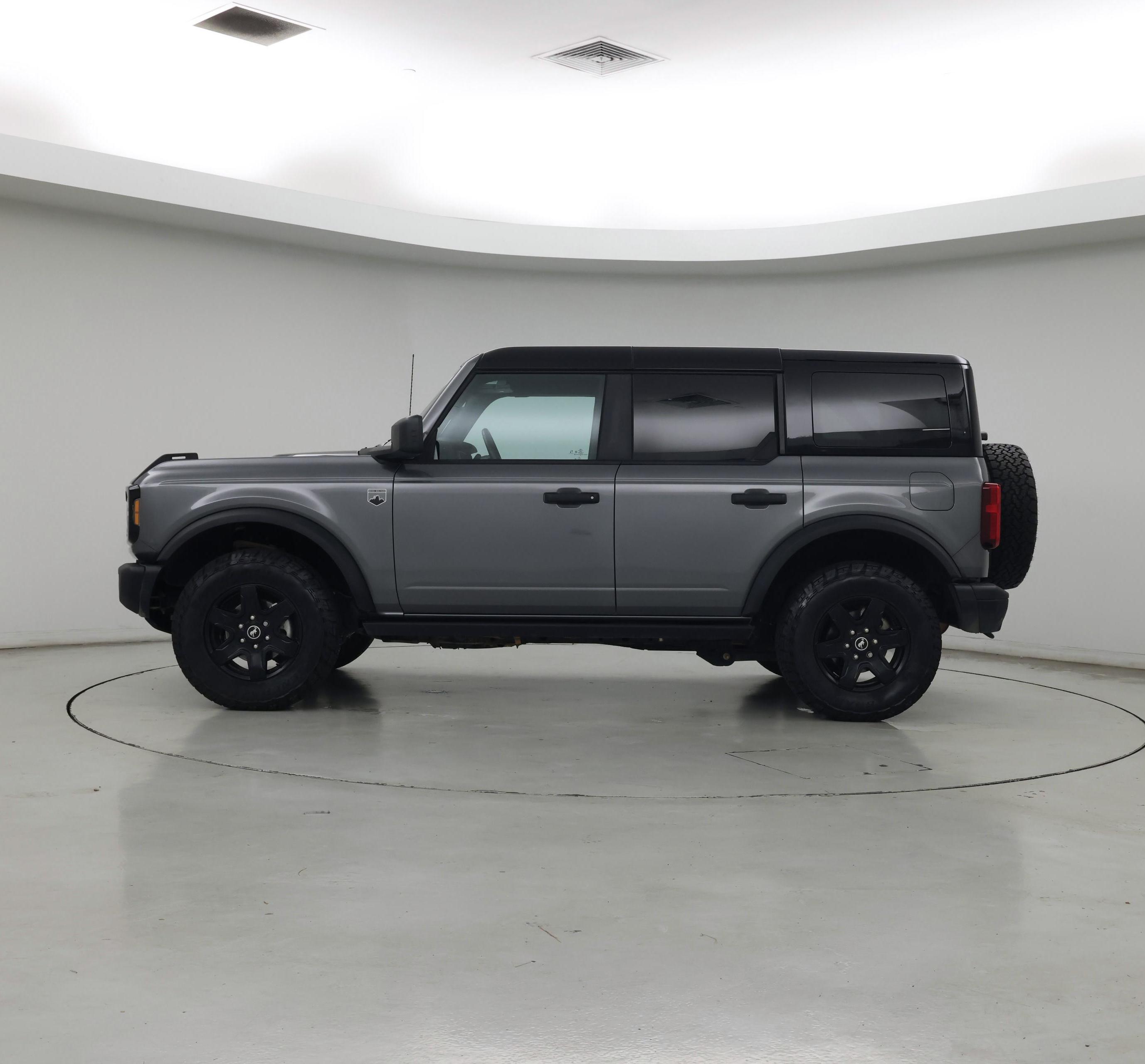 Thumbnail: 2025 Ford Bronco - 3