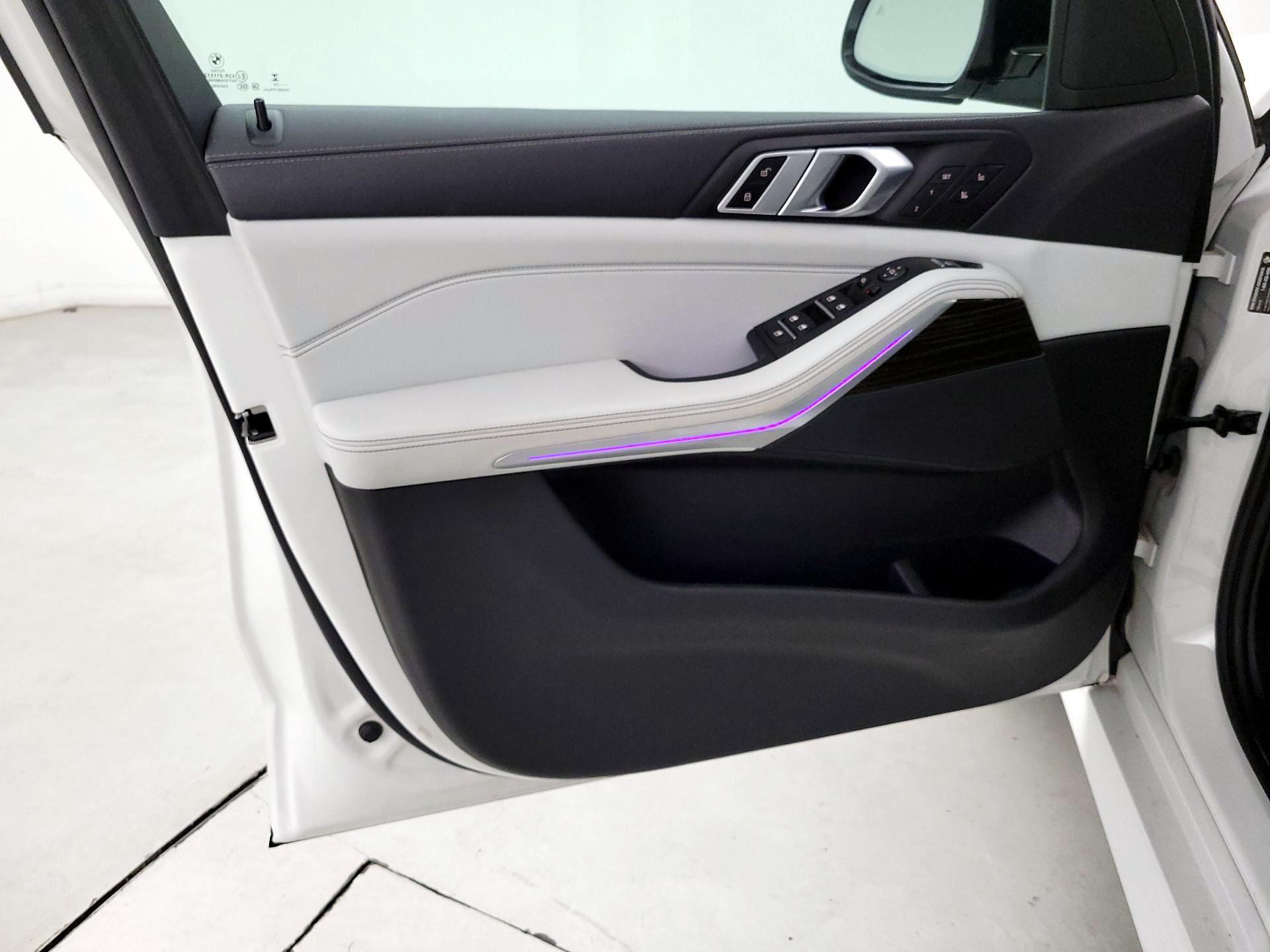 Thumbnail: 2023 BMW X5 - 12