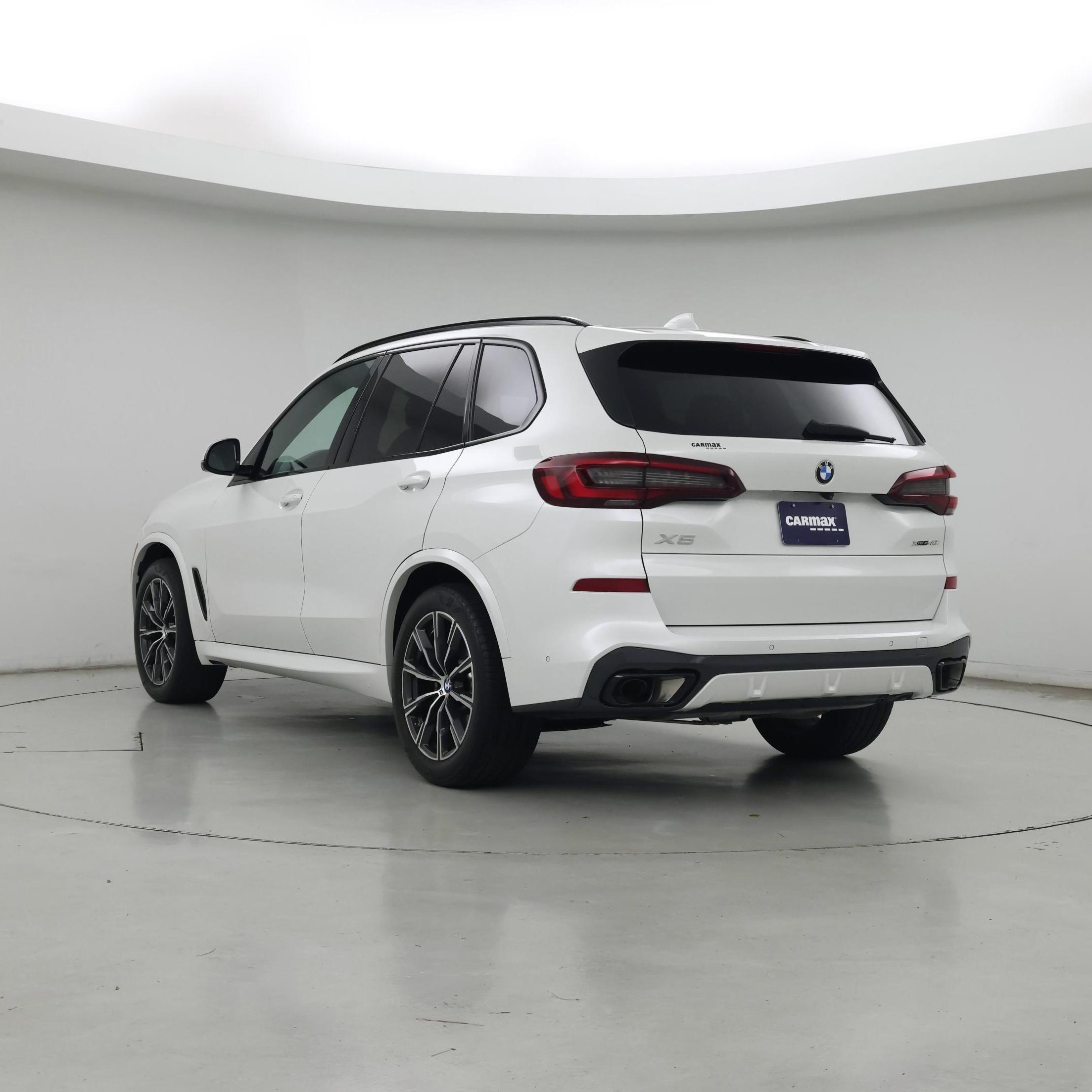 Thumbnail: 2023 BMW X5 - 2