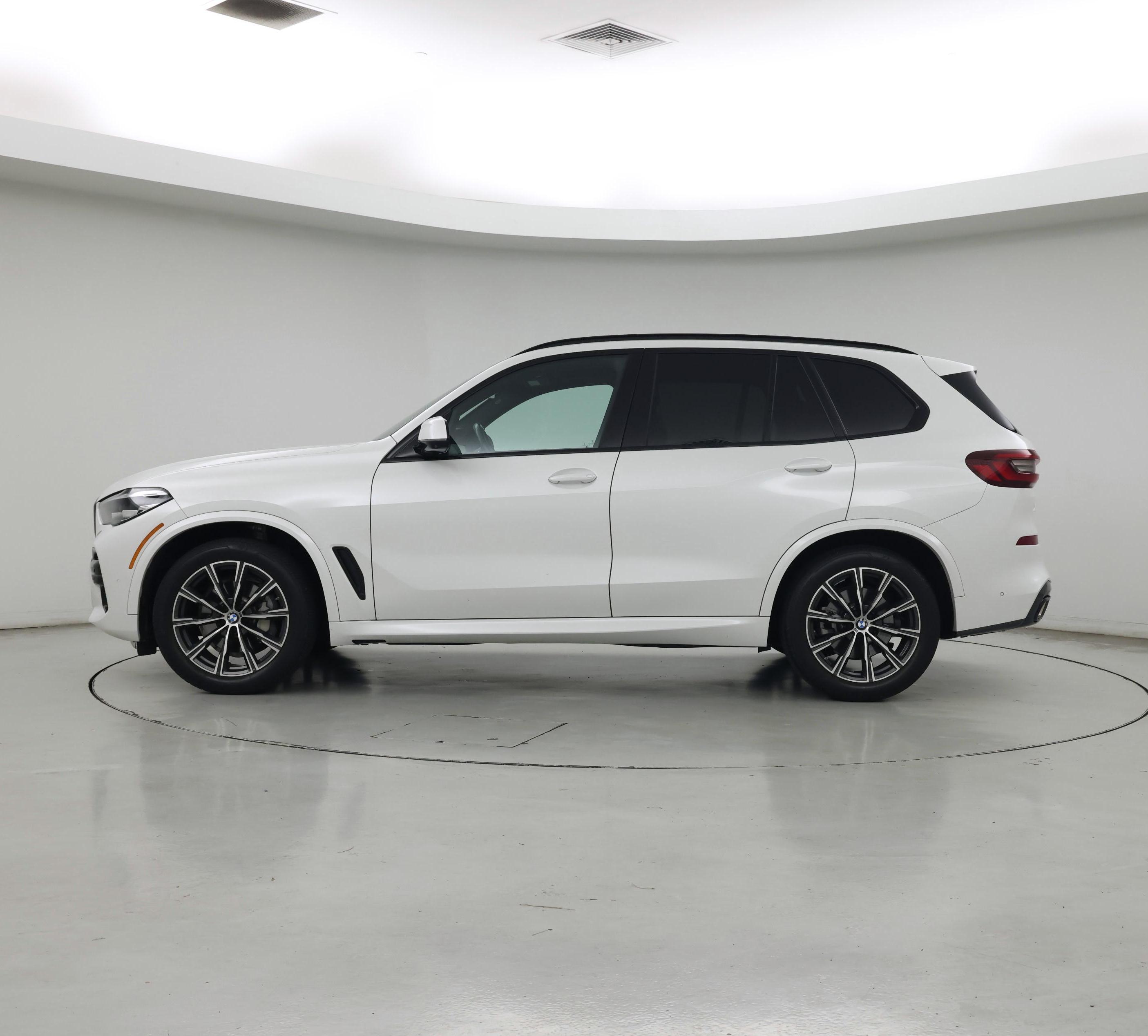 Thumbnail: 2023 BMW X5 - 3
