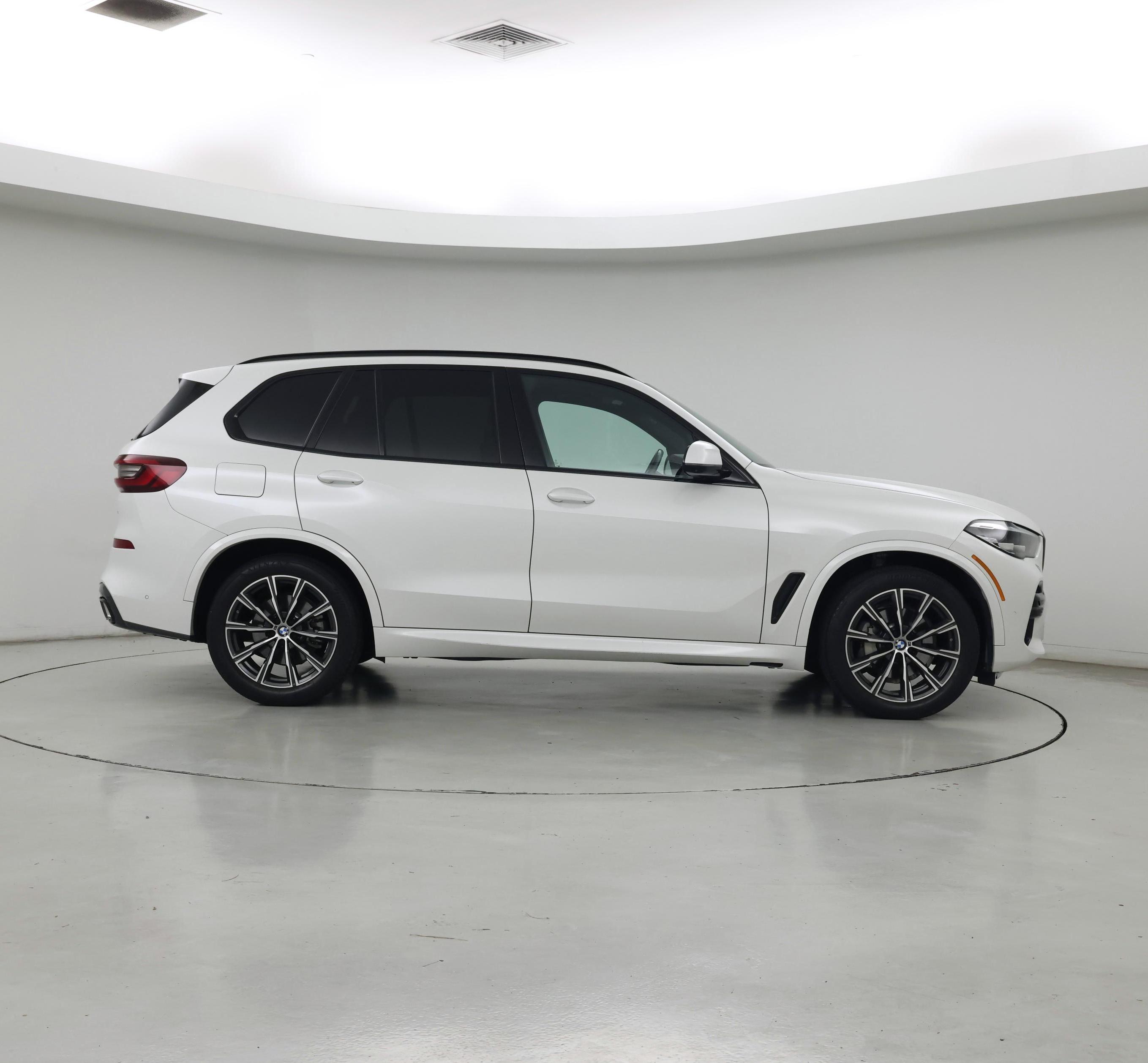 Thumbnail: 2023 BMW X5 - 7