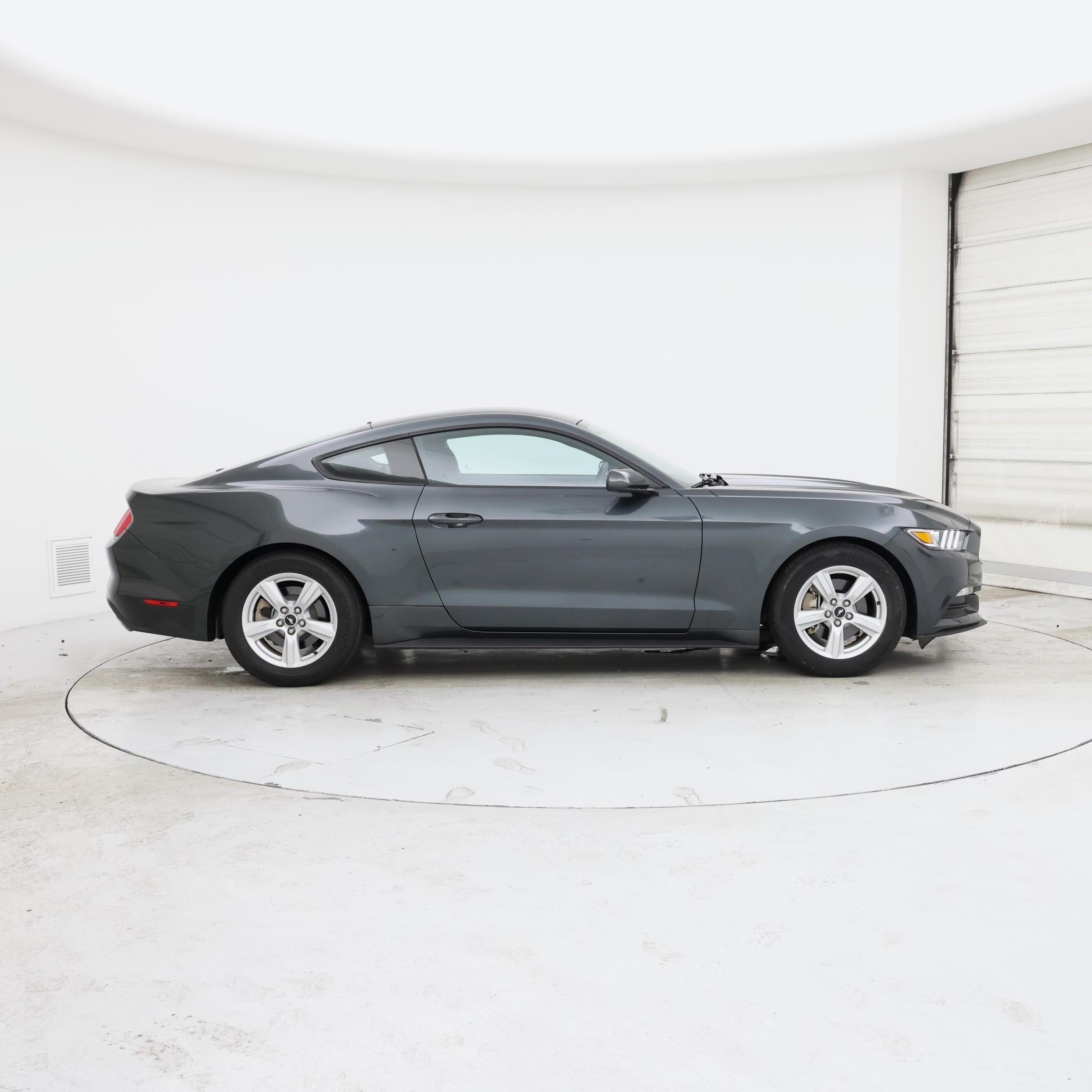 Thumbnail: 2016 Ford Mustang - 7