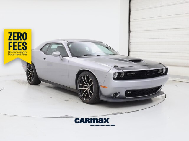 Silver 2017 Dodge Challenger Coupe Rear-Wheel Drive Manual