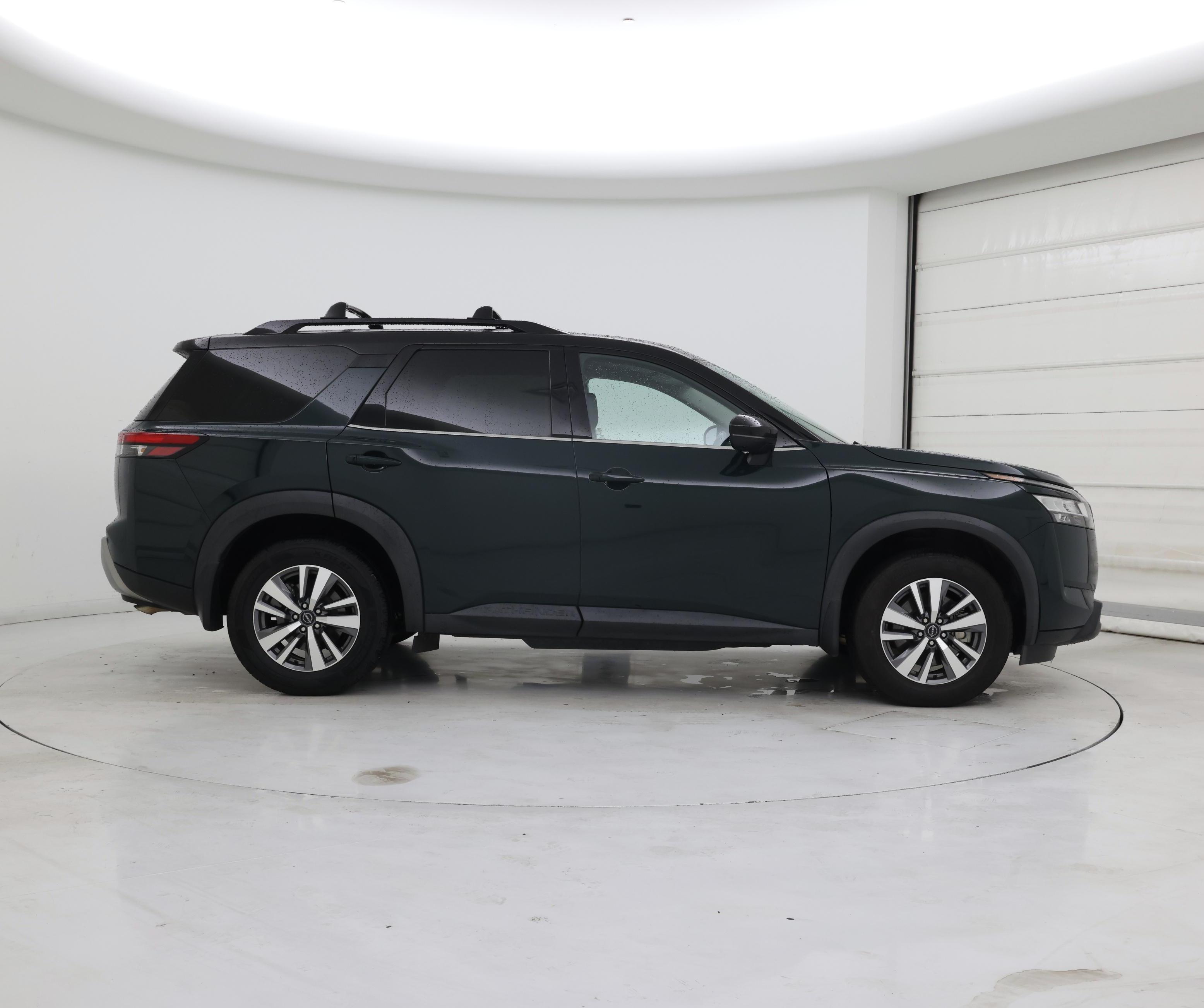 Thumbnail: 2023 Nissan Pathfinder - 7