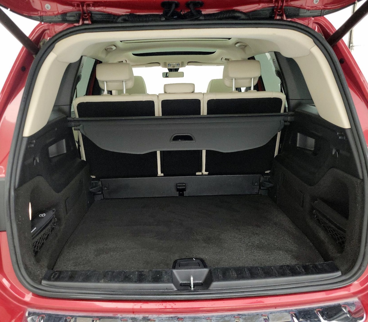Trunk/Cargo (Seats Up)