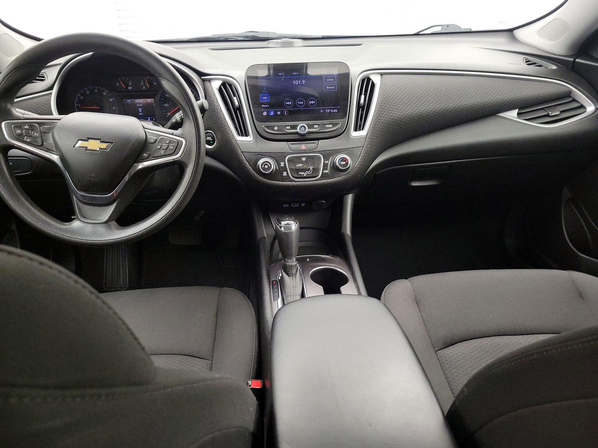 Thumbnail: 2019 Chevrolet Malibu - 9