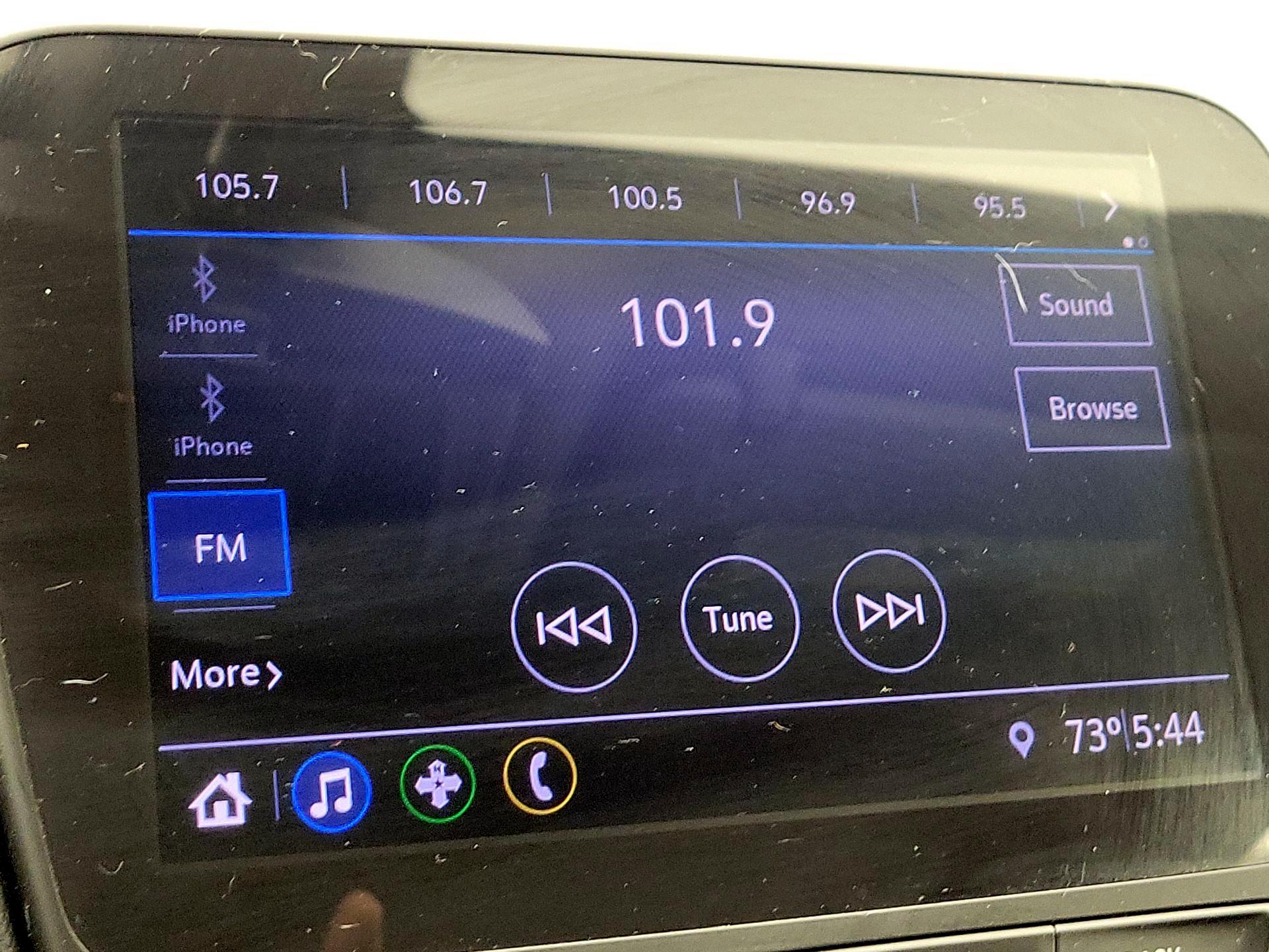 Thumbnail: 2019 Chevrolet Malibu - 15